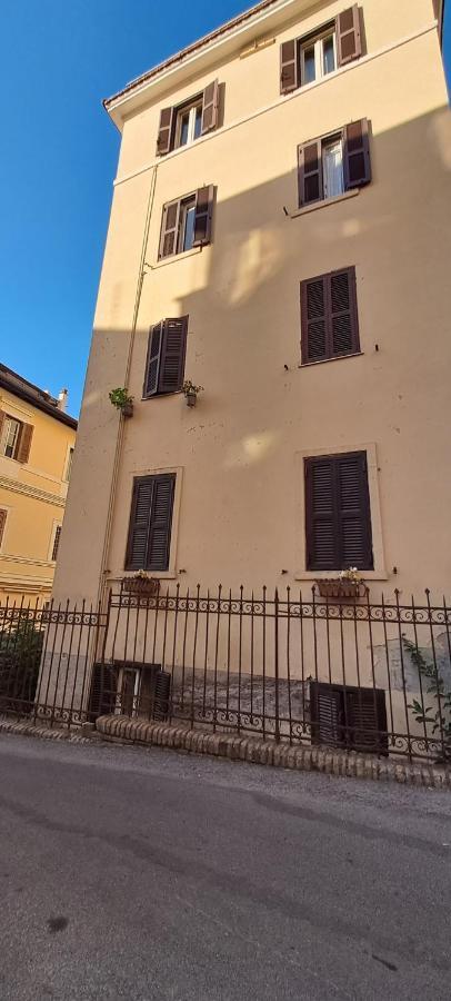 Saint Peter S Roof Apartment *