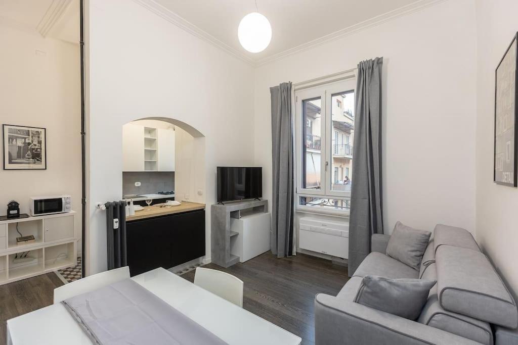 Appartement Elegant Near The Colosseum And Metro Rome