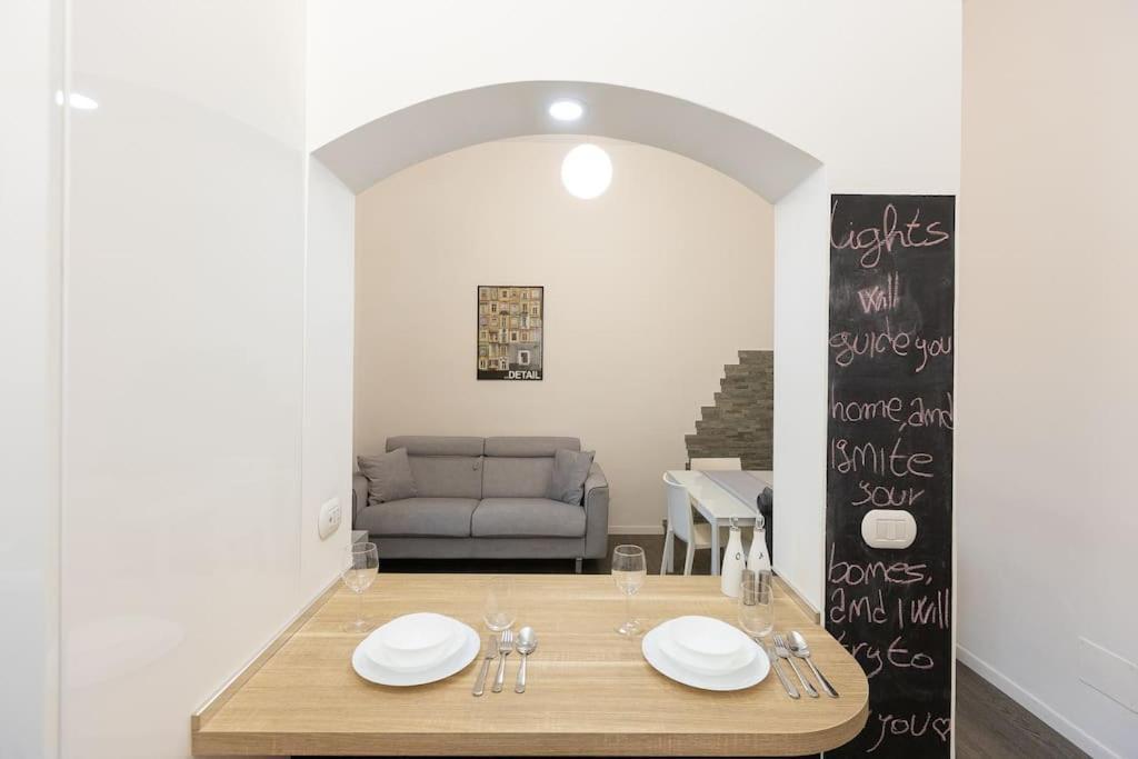 Elegant Near The Colosseum And Metro Appartement Rome