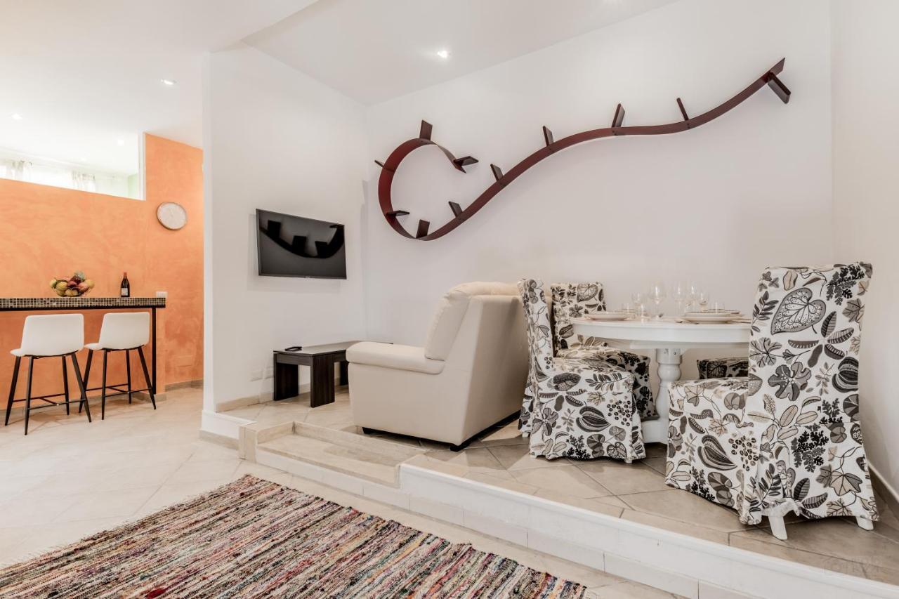 Apartment La Rosa Dei Papi *