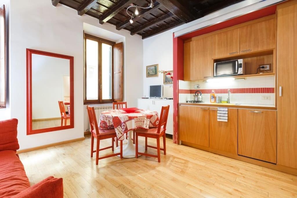 Navona 360 Apartment