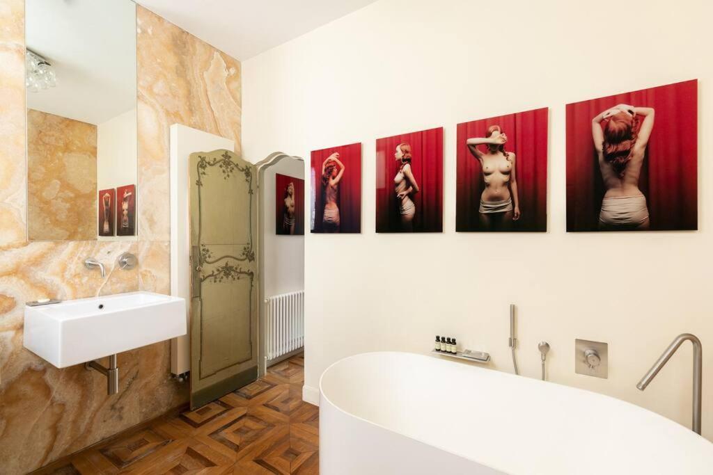 Casa Arte, A Burghesius Home