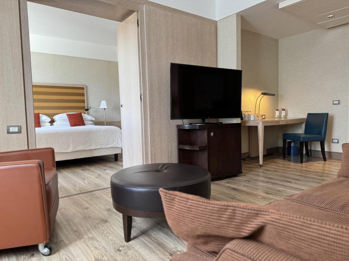 Sheraton Parco De Medici 4*