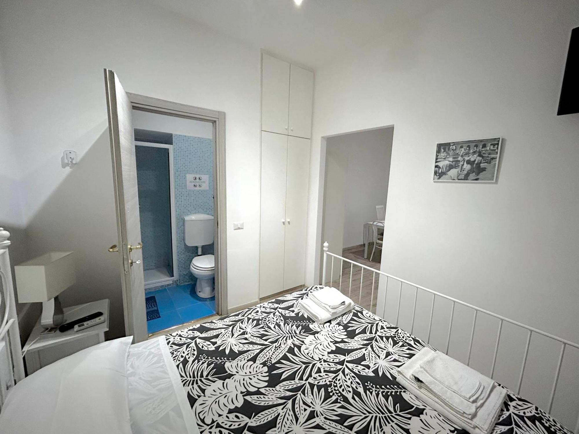 Urbe - Delizioso Quartiere Coppede * Rome