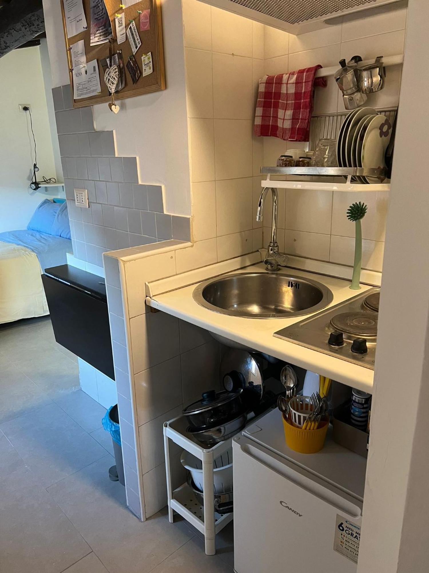 Apartment Monolocale Trastevere Locato Per Finalita Turistiche Rome