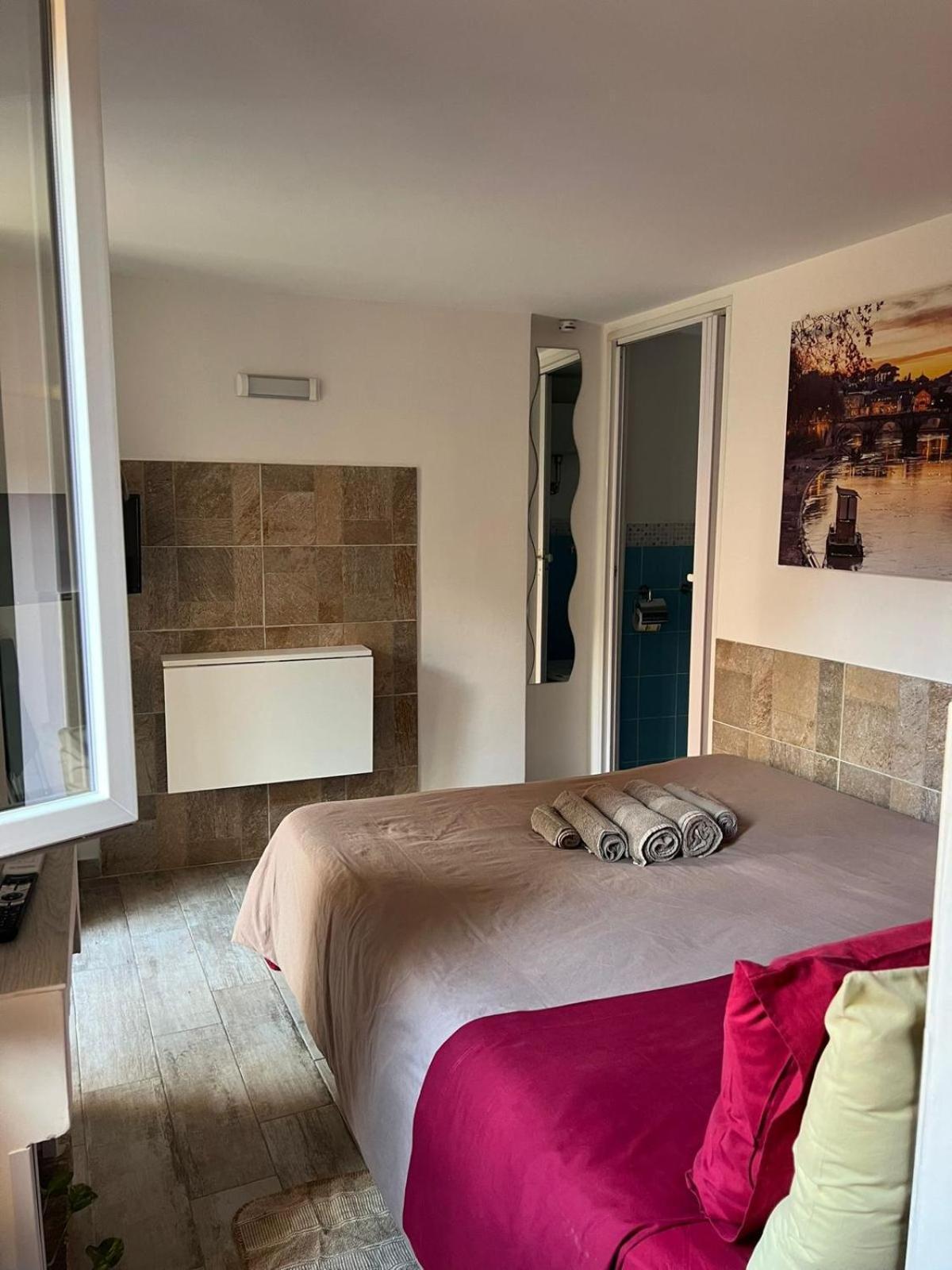 Apartment Monolocale Trastevere Locato Per Finalita Turistiche