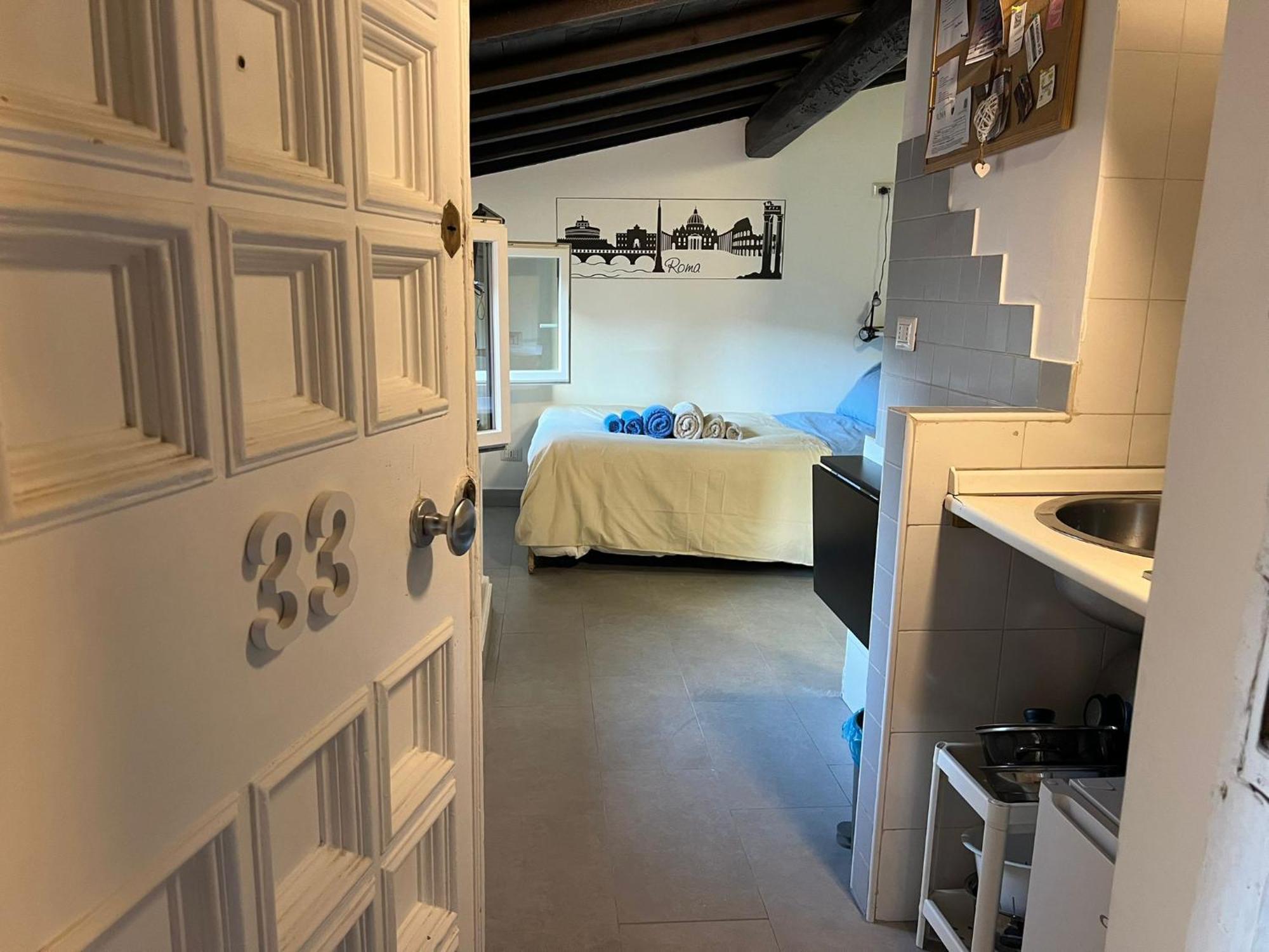 Monolocale Trastevere Locato Per Finalita Turistiche Apartment Rome