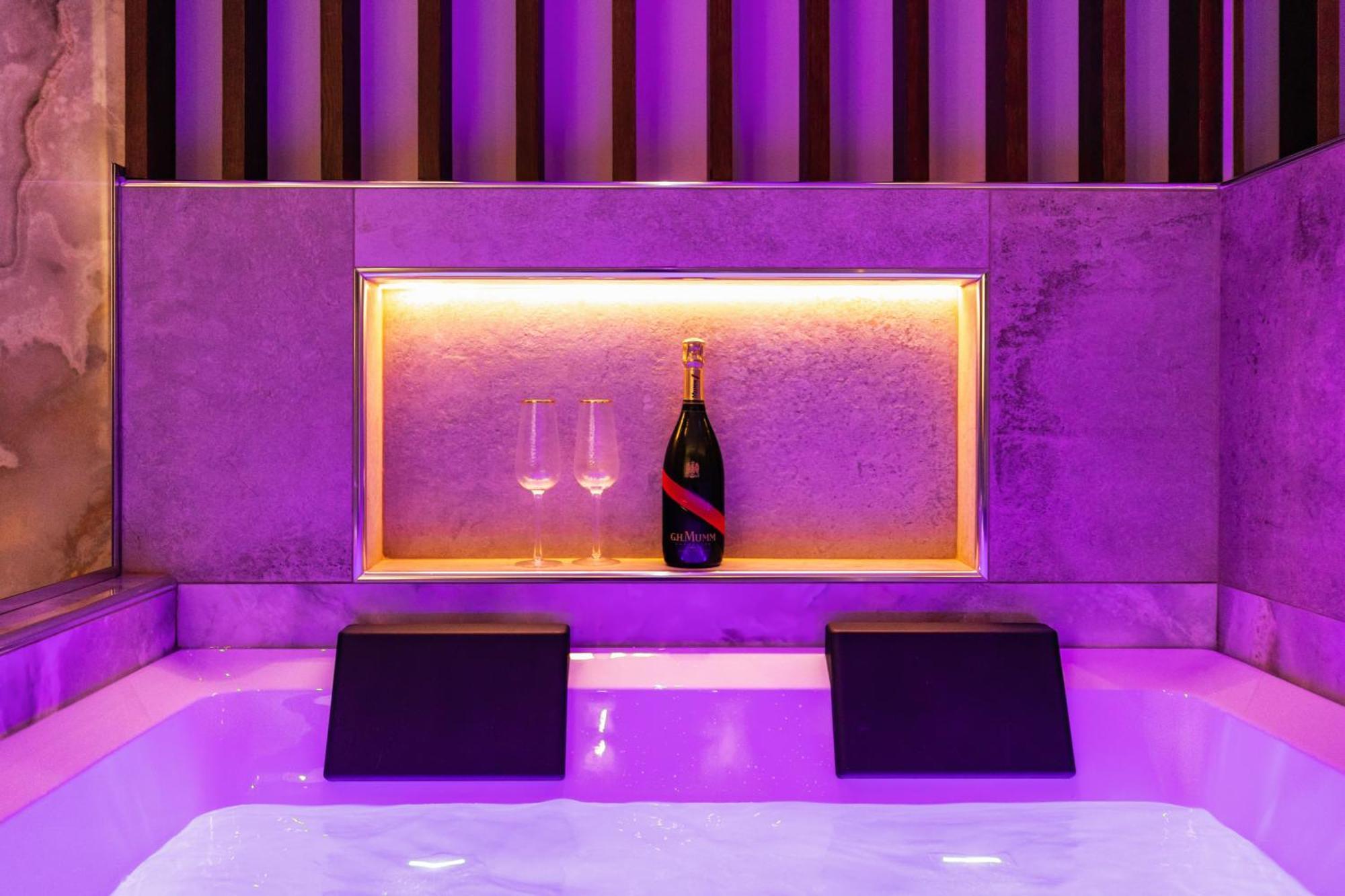 Albadea Deco&jacuzzi * Rome
