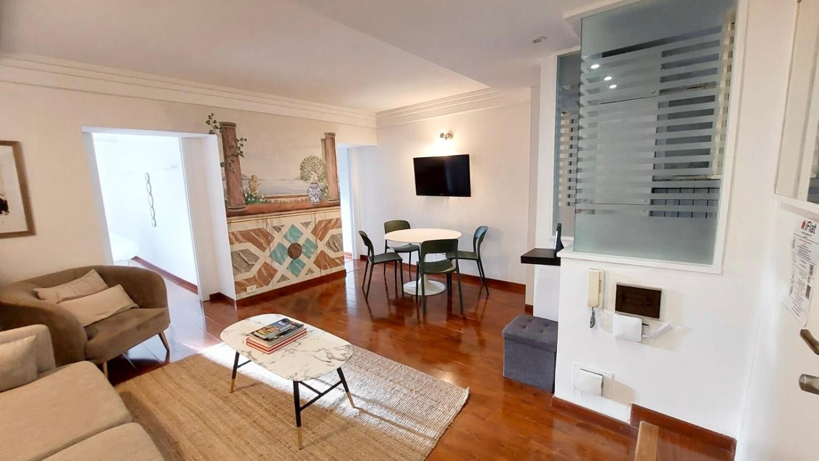 Appartement Serpenti 147 - Colosseum