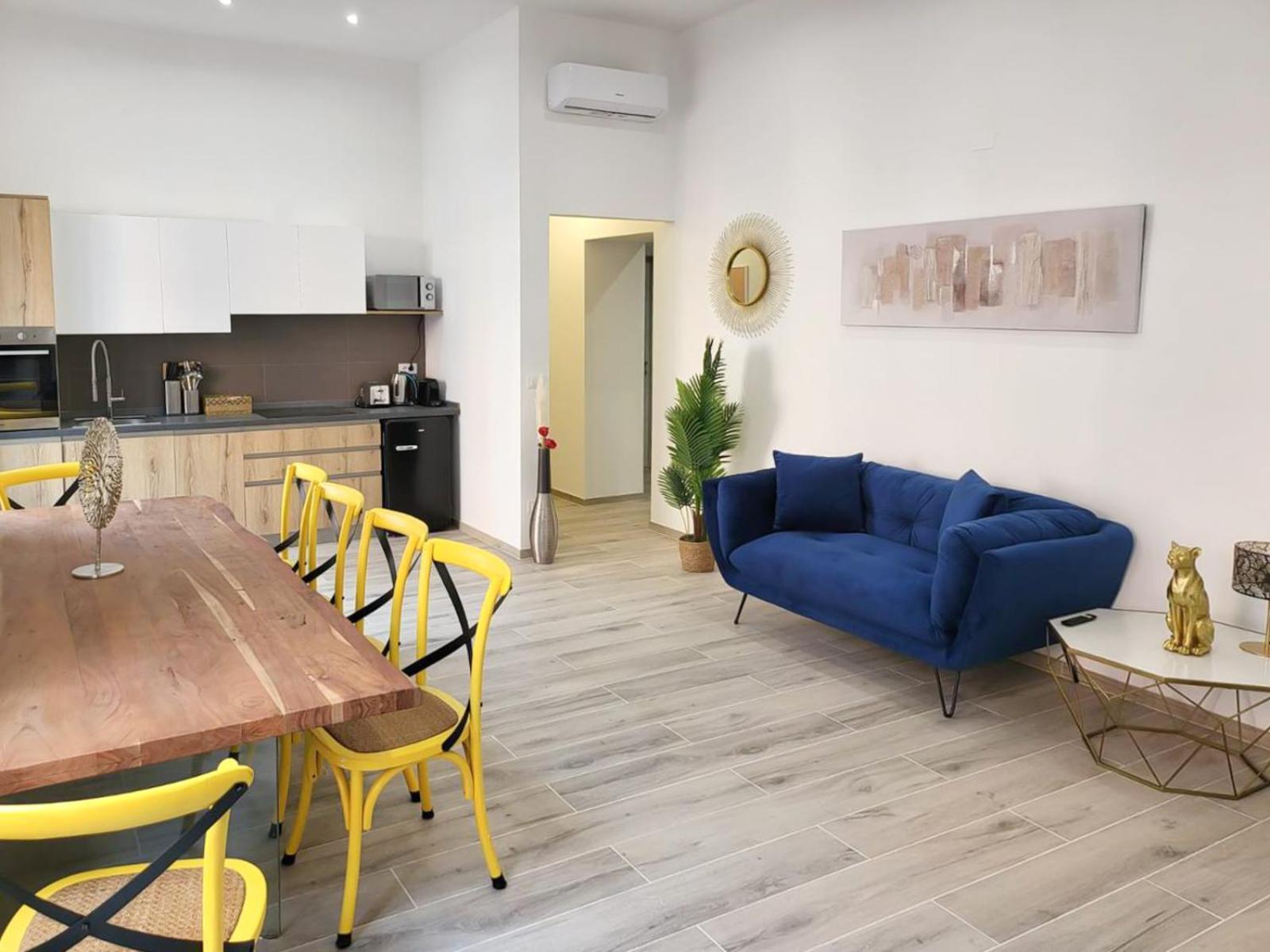 Trastevere Exclusive Three Bedroom - Collection Apartment *