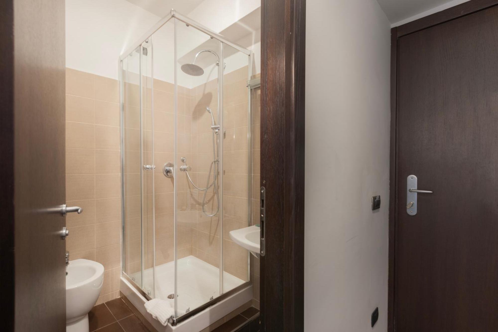 Cloud 9 Hotel