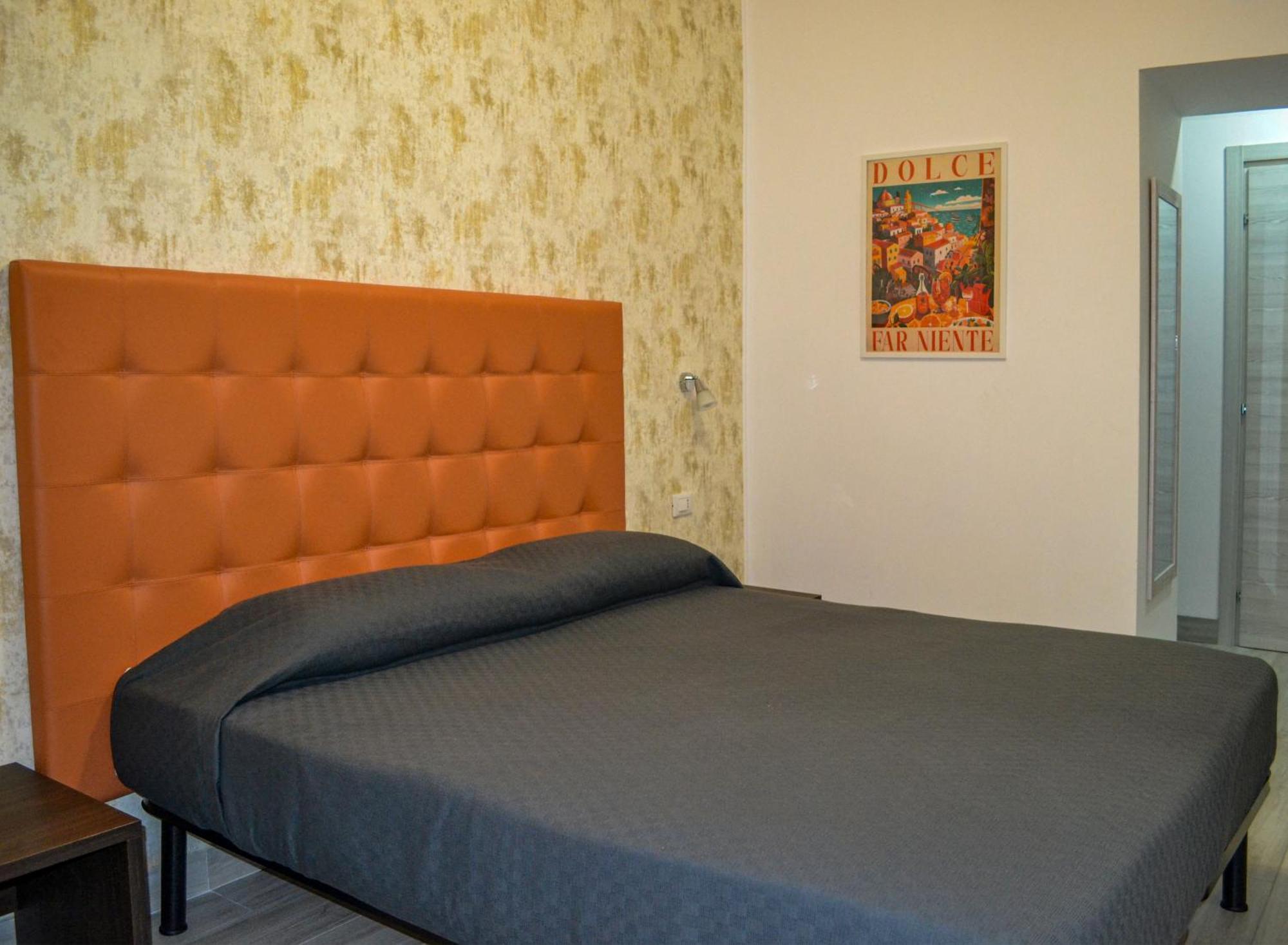 Nives House Roma
