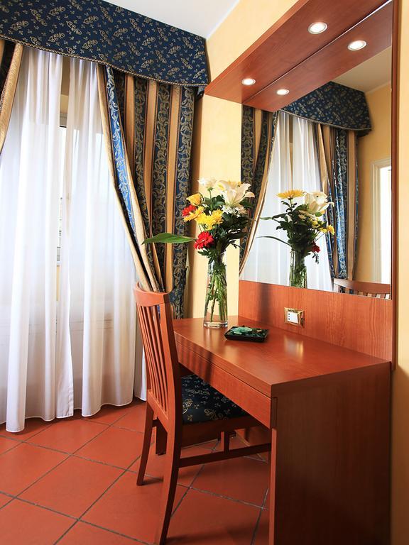 Casa Di Santa Francesca Romana A Ponte Rotto Guest house Rome