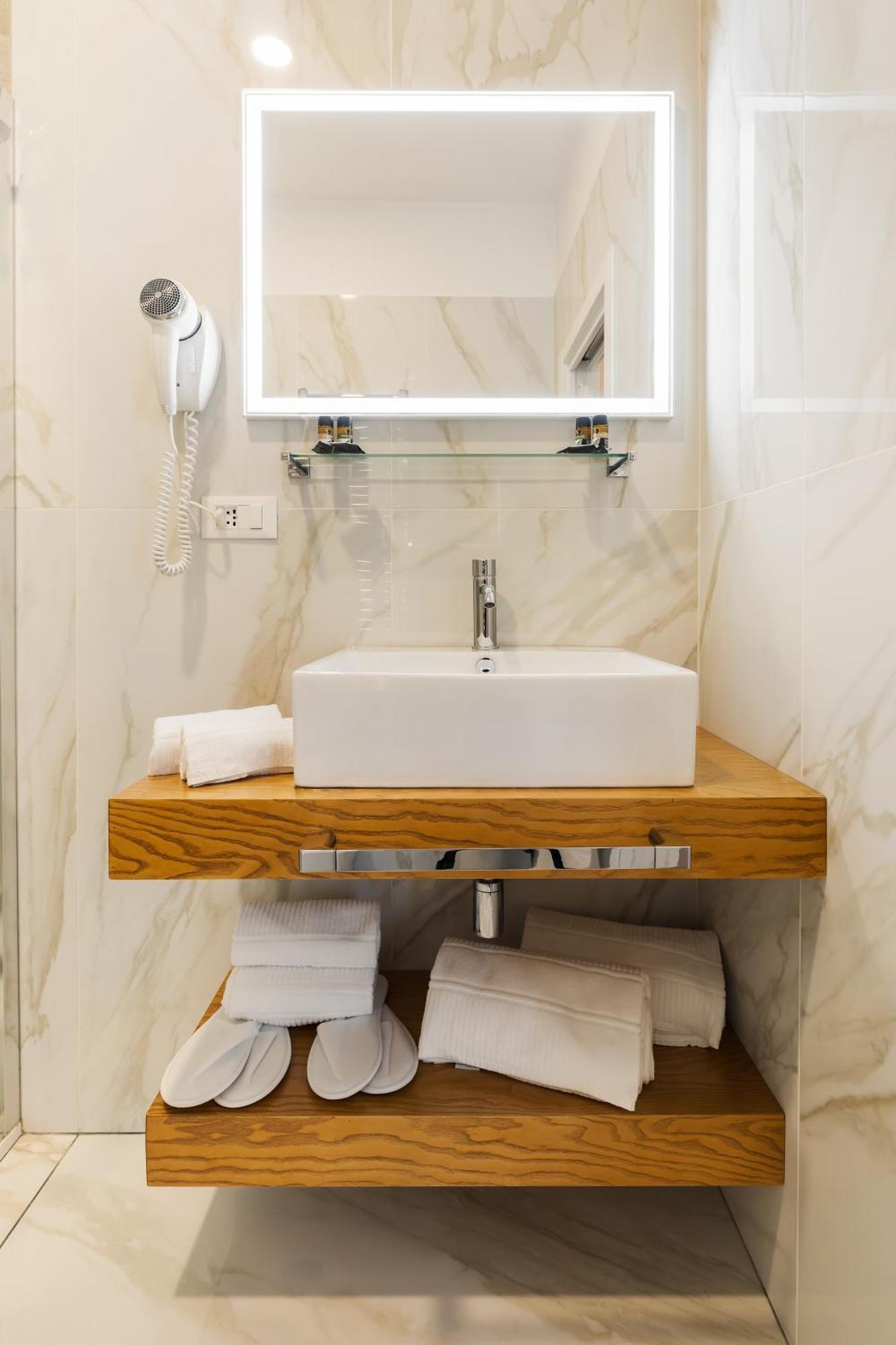 Albadea Deco&jacuzzi *