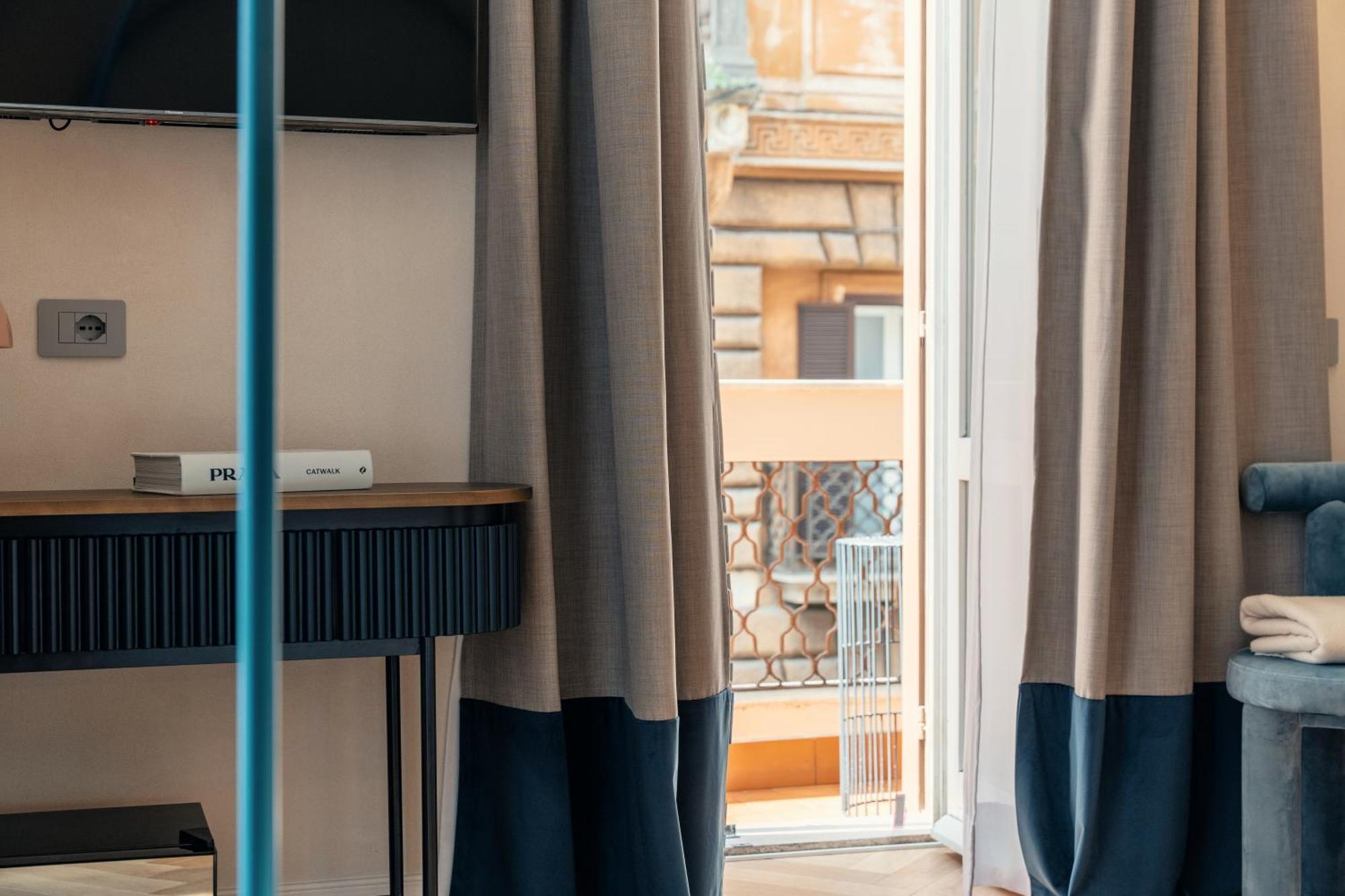 The Flow - Via Del Corso Guest house *