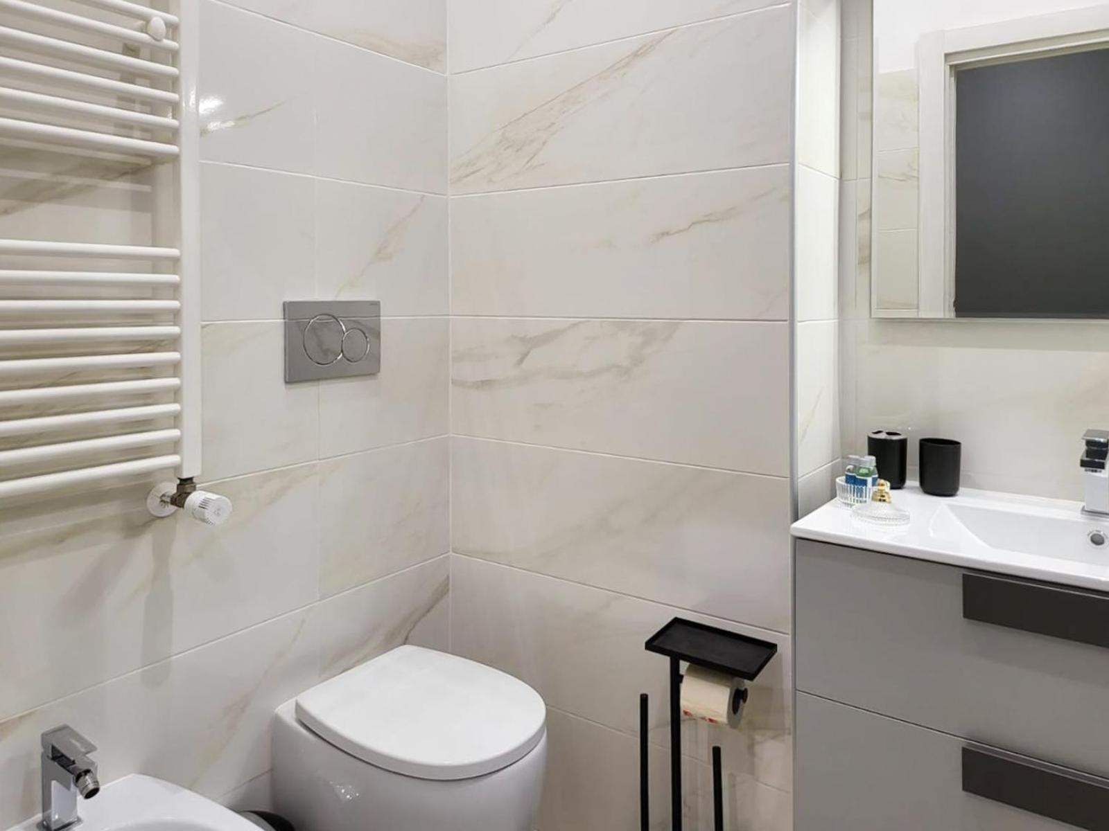 Trastevere Exclusive Three Bedroom - Collection Apartment