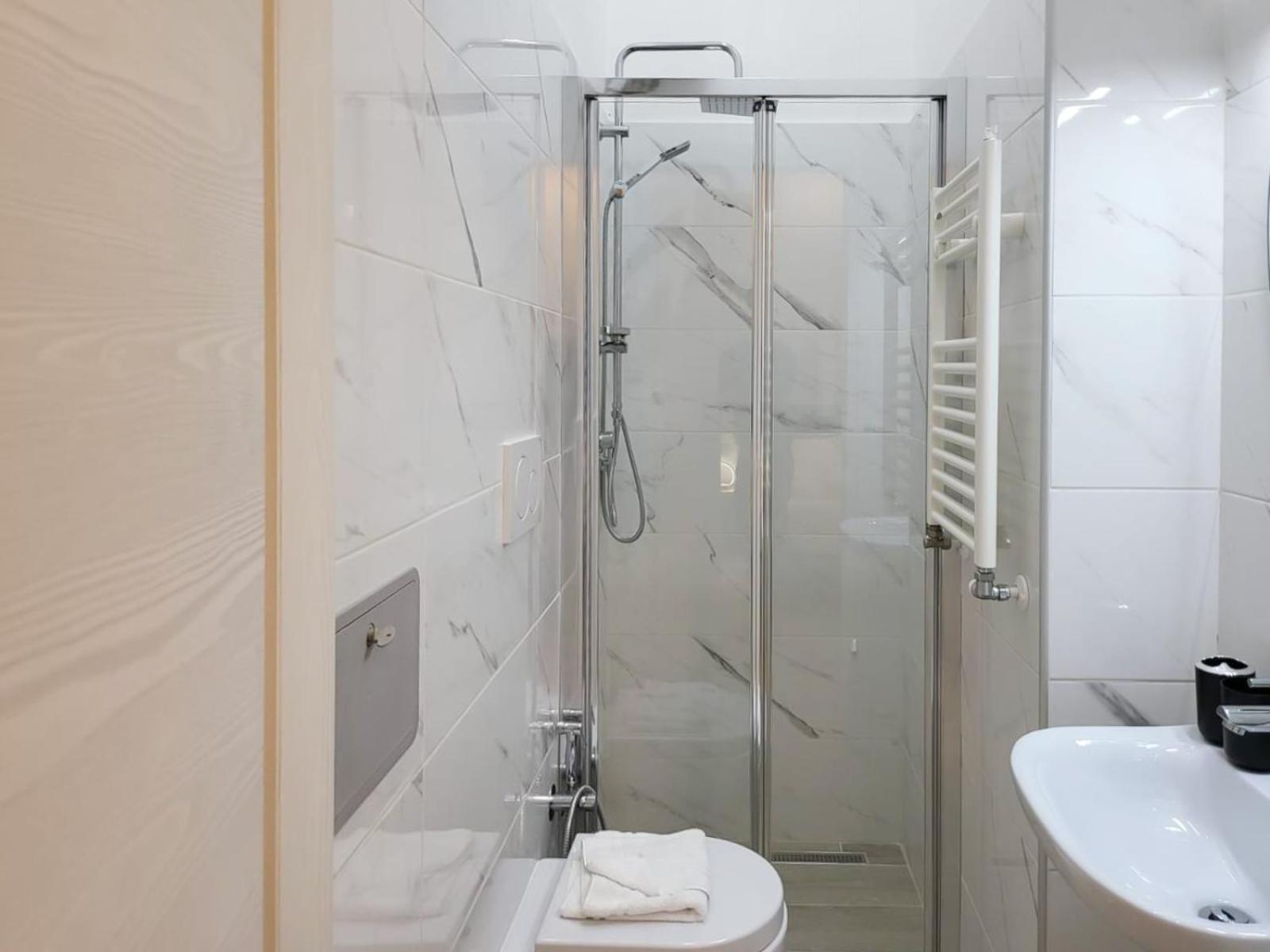 Trastevere Exclusive Three Bedroom - Collection