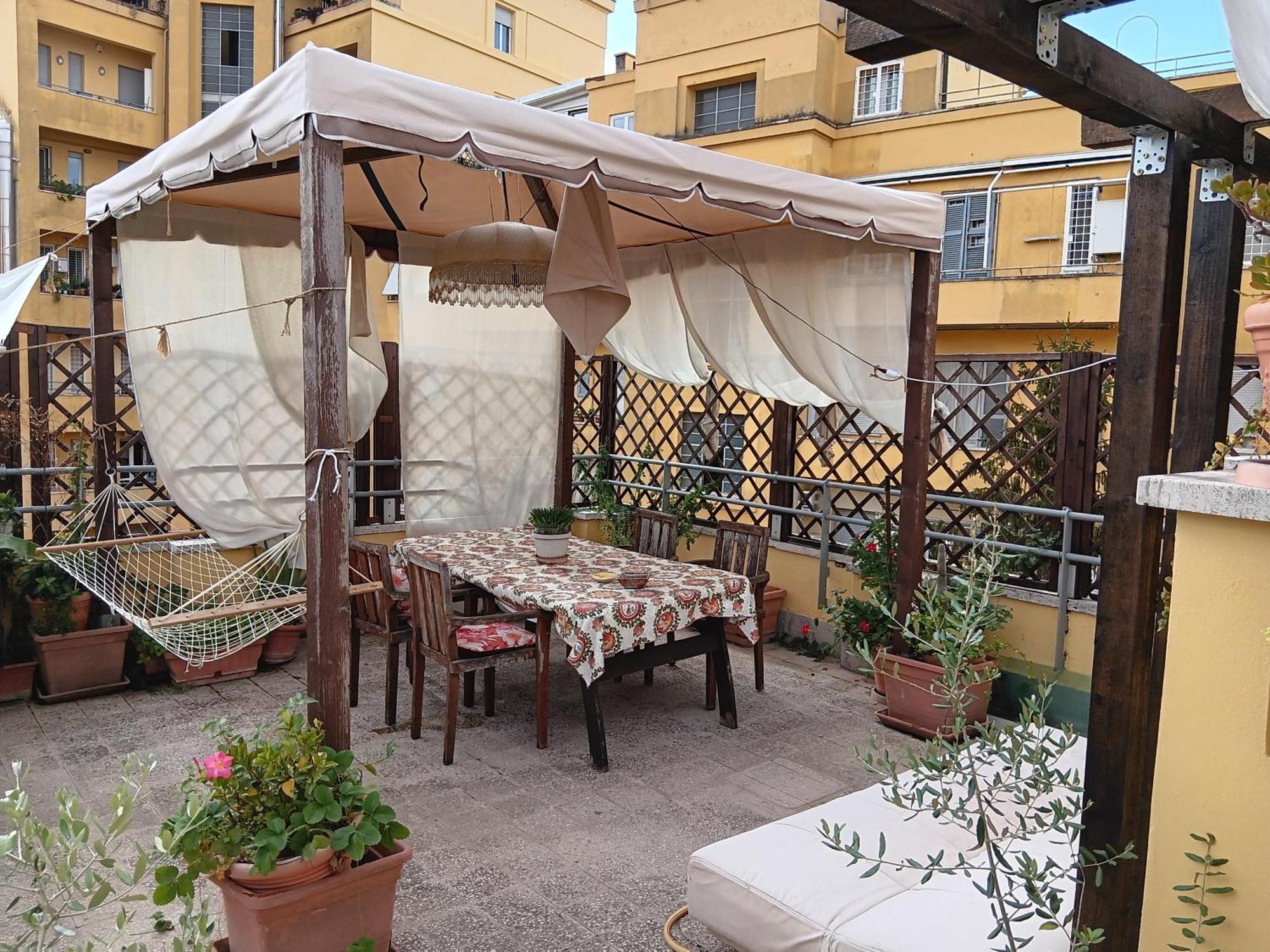 A Casa Di Claudio In Centro Apartamento