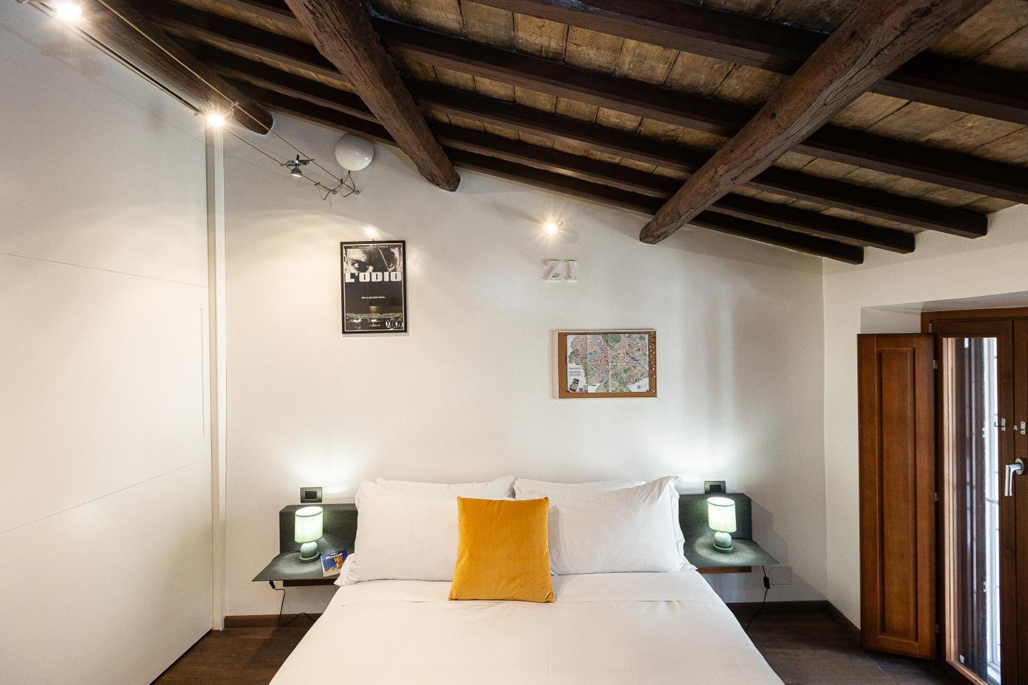 Apartment Mou Trastevere House By In *