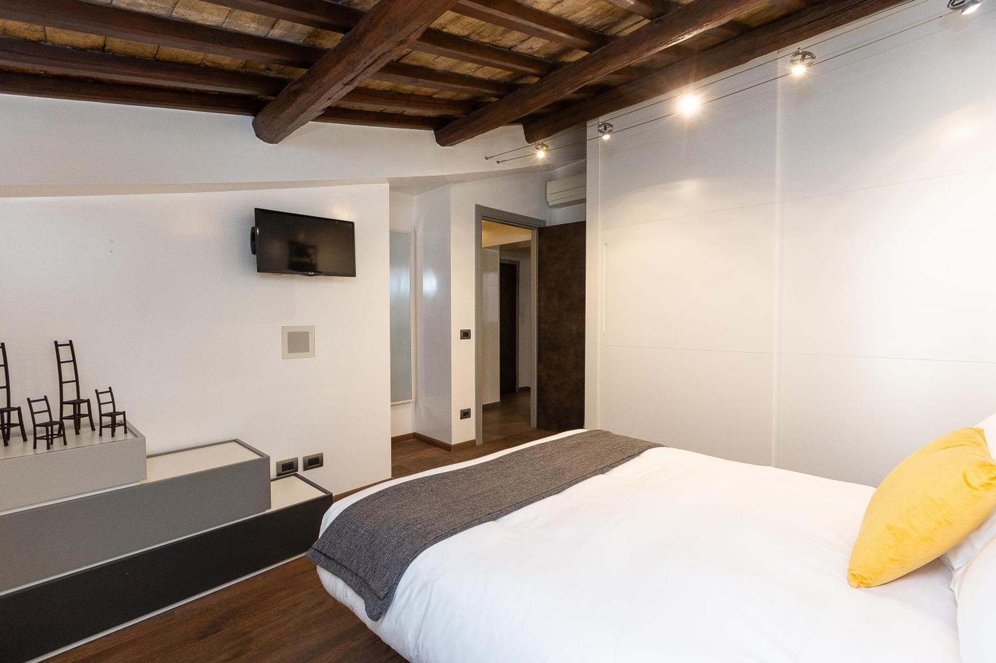 Apartment Mou Trastevere House By In