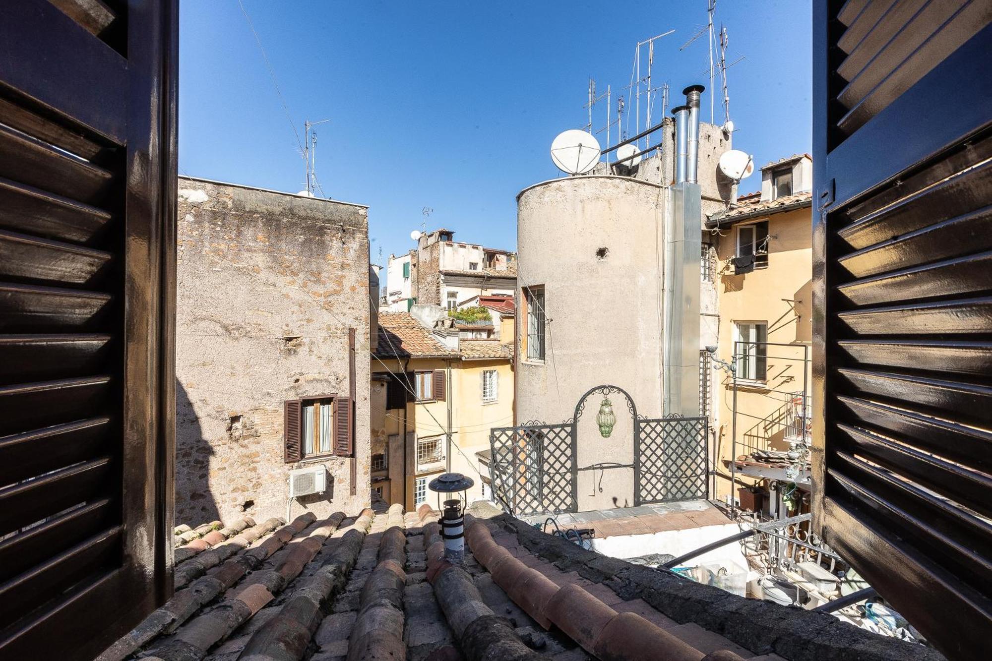 Mou Trastevere House By In Roma