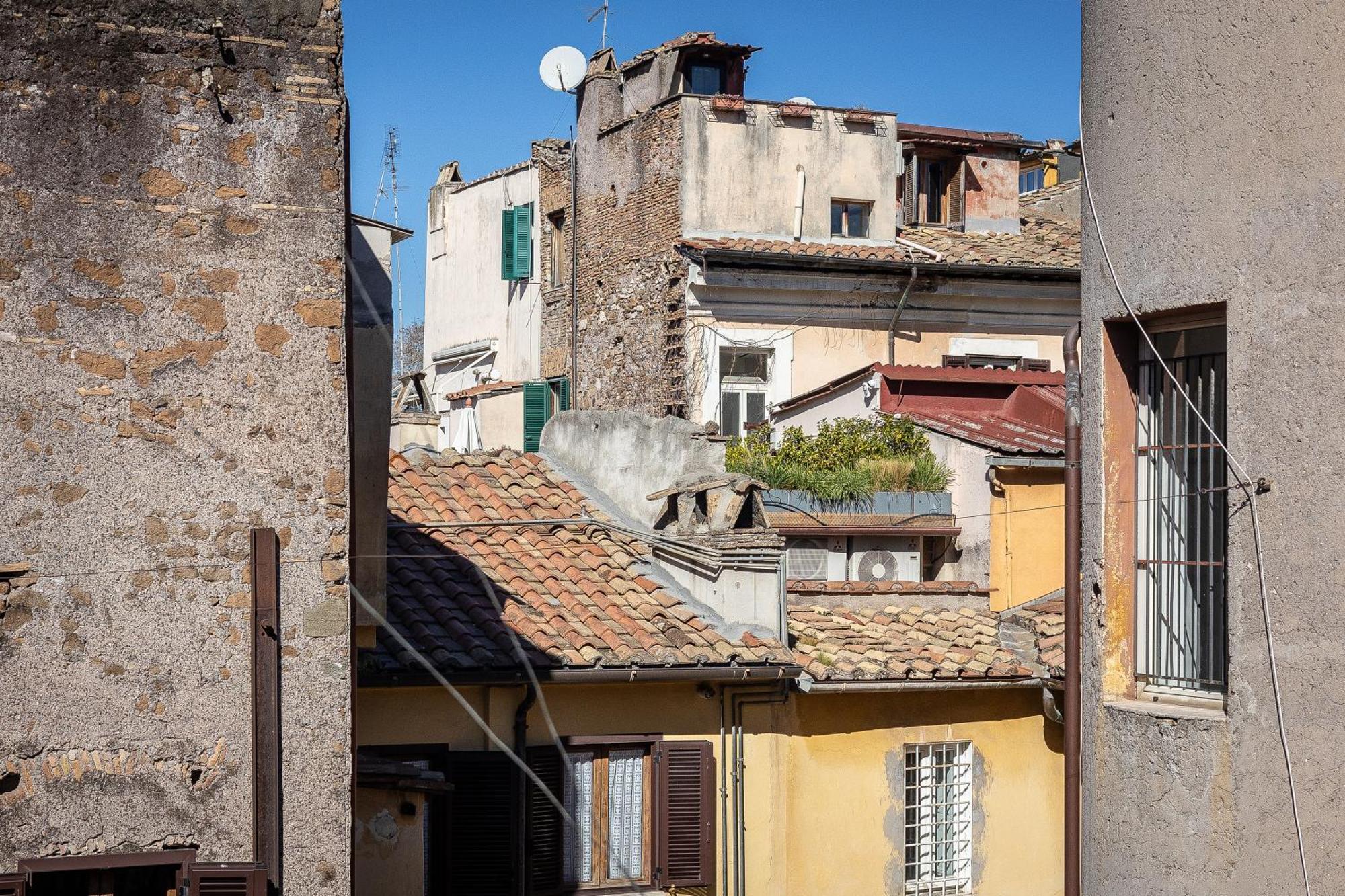 Mou Trastevere House By In