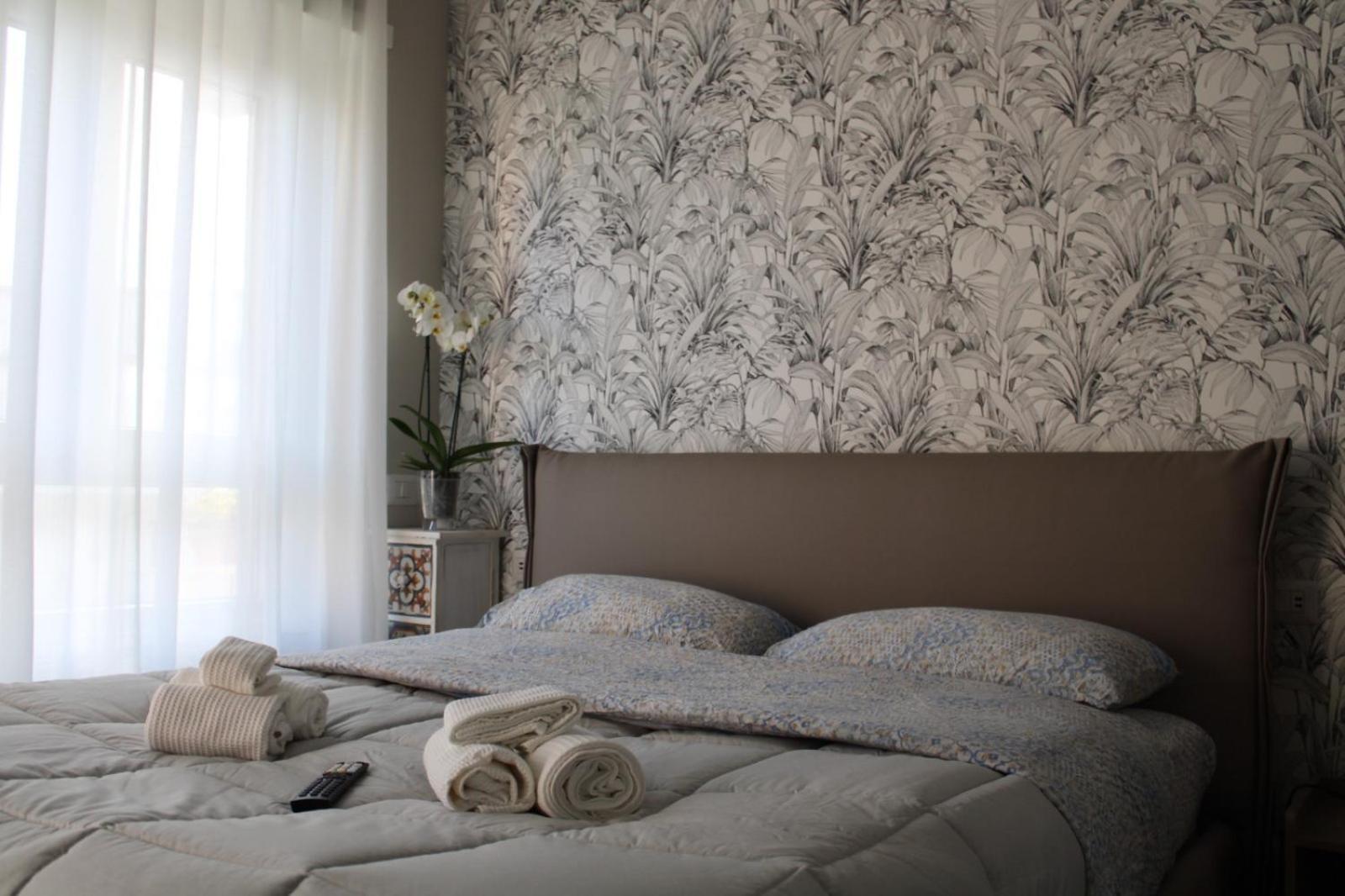 Bonelli Dreams In Rome