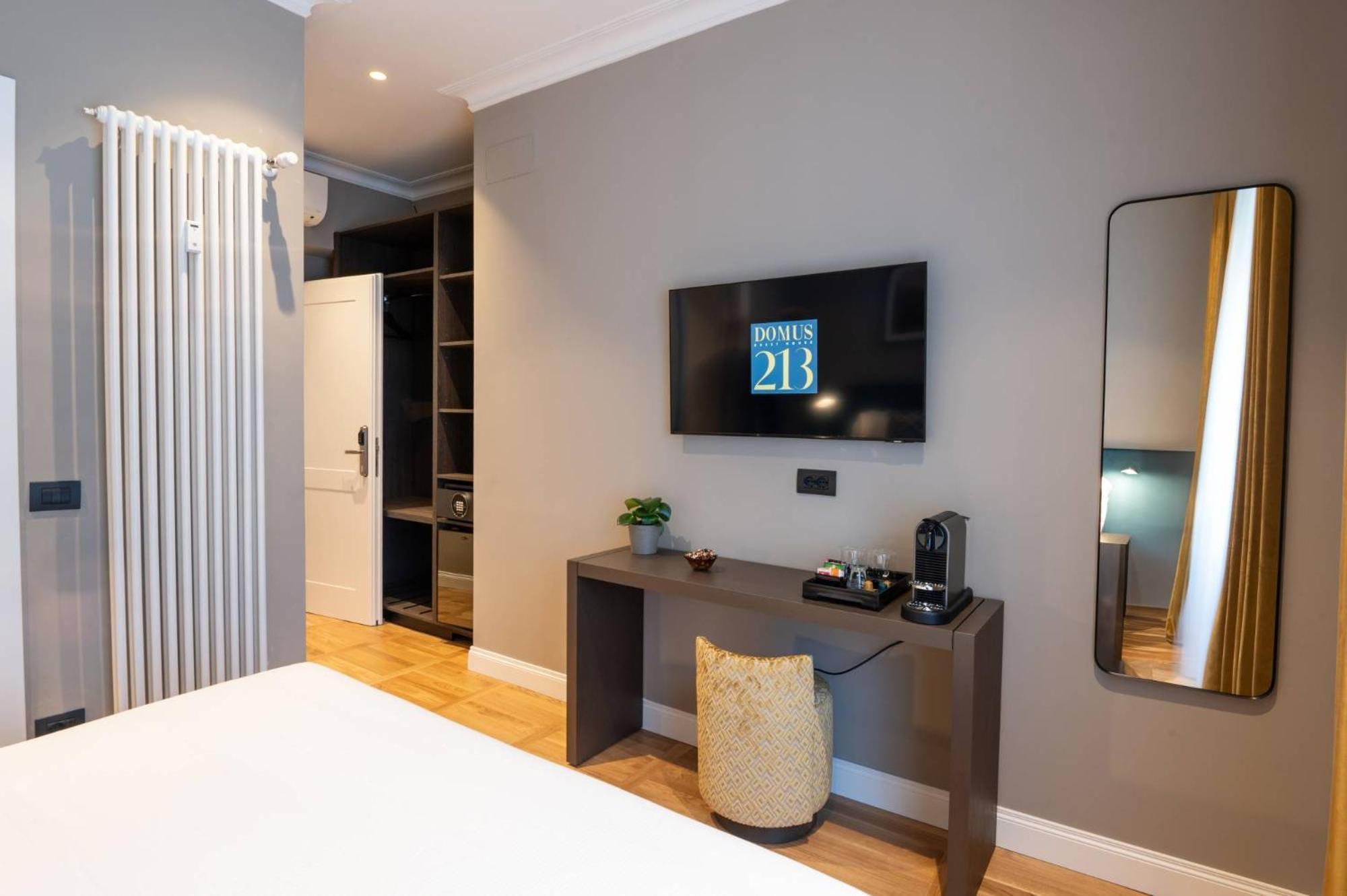 Domus 213 Guest house