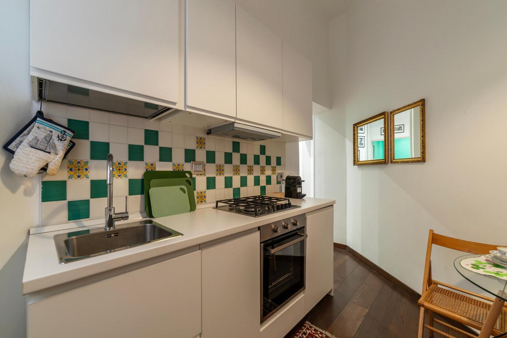 Piazza Di Turquoise Apartment