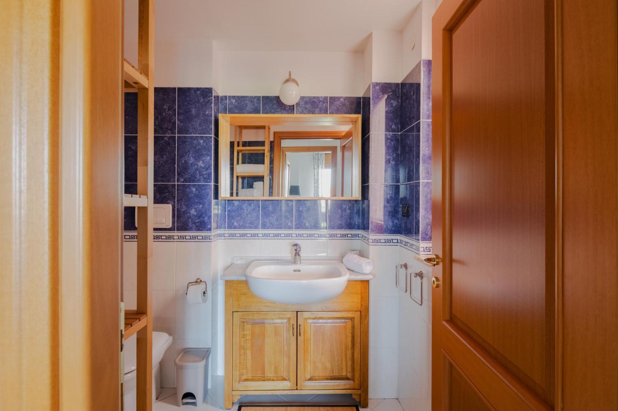 Apartment Eur Moravia Attico Panoramico Con Terrazzo, Fino A 5 Ospiti *