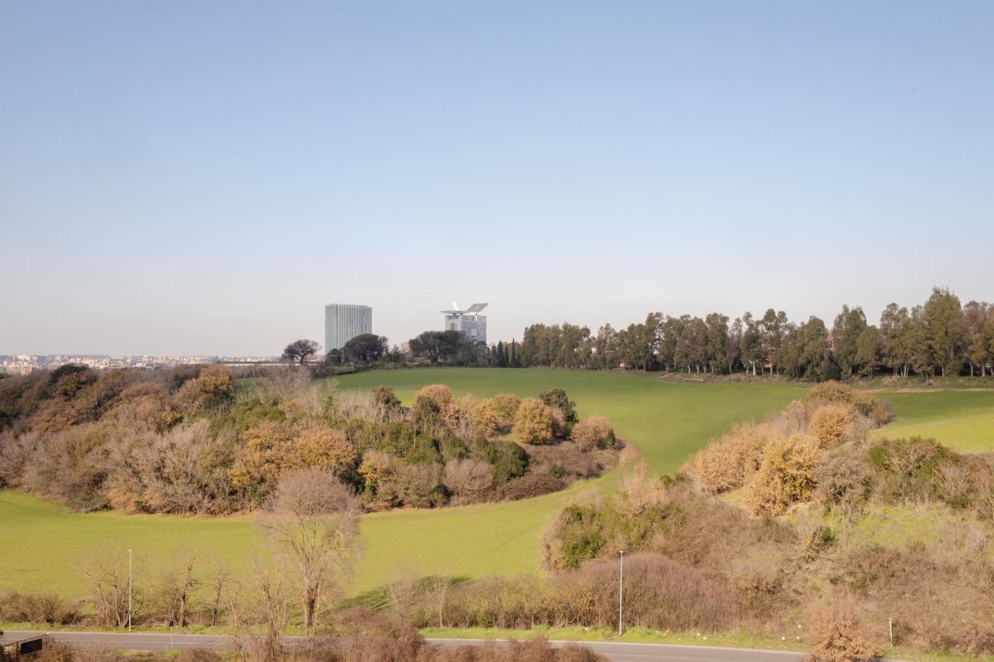Eur Moravia Attico Panoramico Con Terrazzo, Fino A 5 Ospiti Apartment