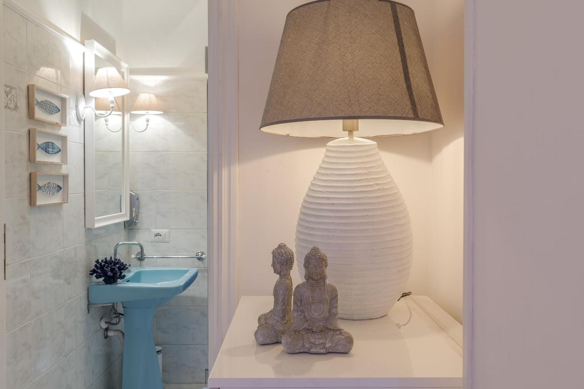 Spanish Steps Trevi Fountain Apartment