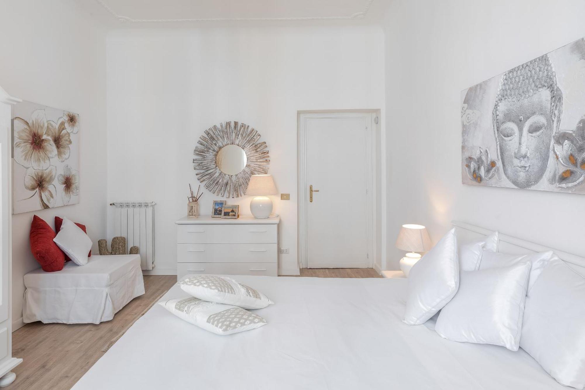 Spanish Steps Trevi Fountain Apartment *