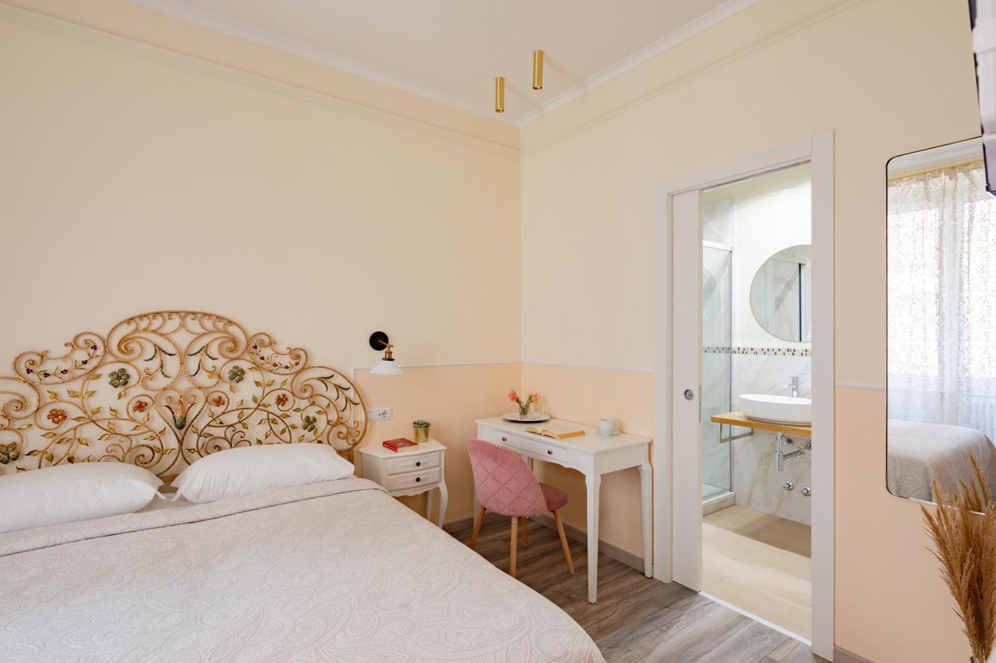 Dante's In Vaticano 2 Bed & Breakfast Rome