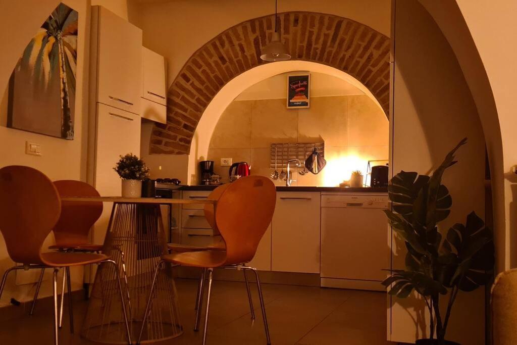 Vintage Colosseo Apartment *