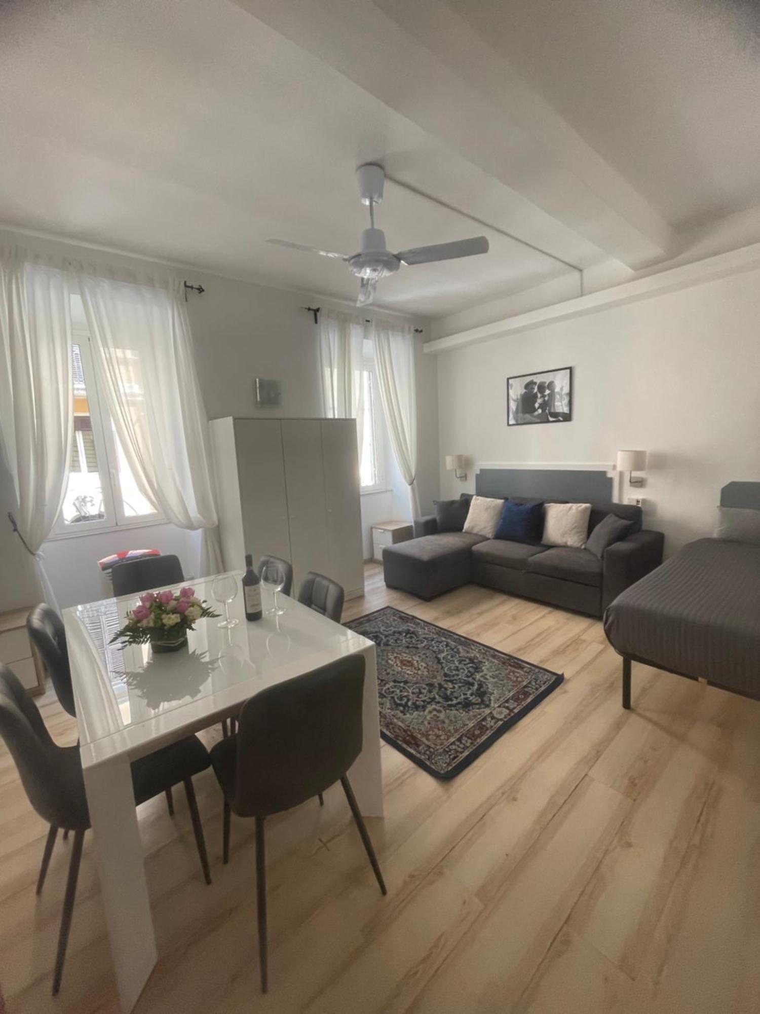 Colosseo Dan Holiday home Rome