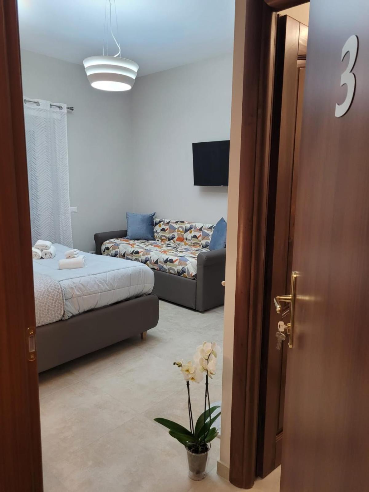 Bonelli Dreams In Rome