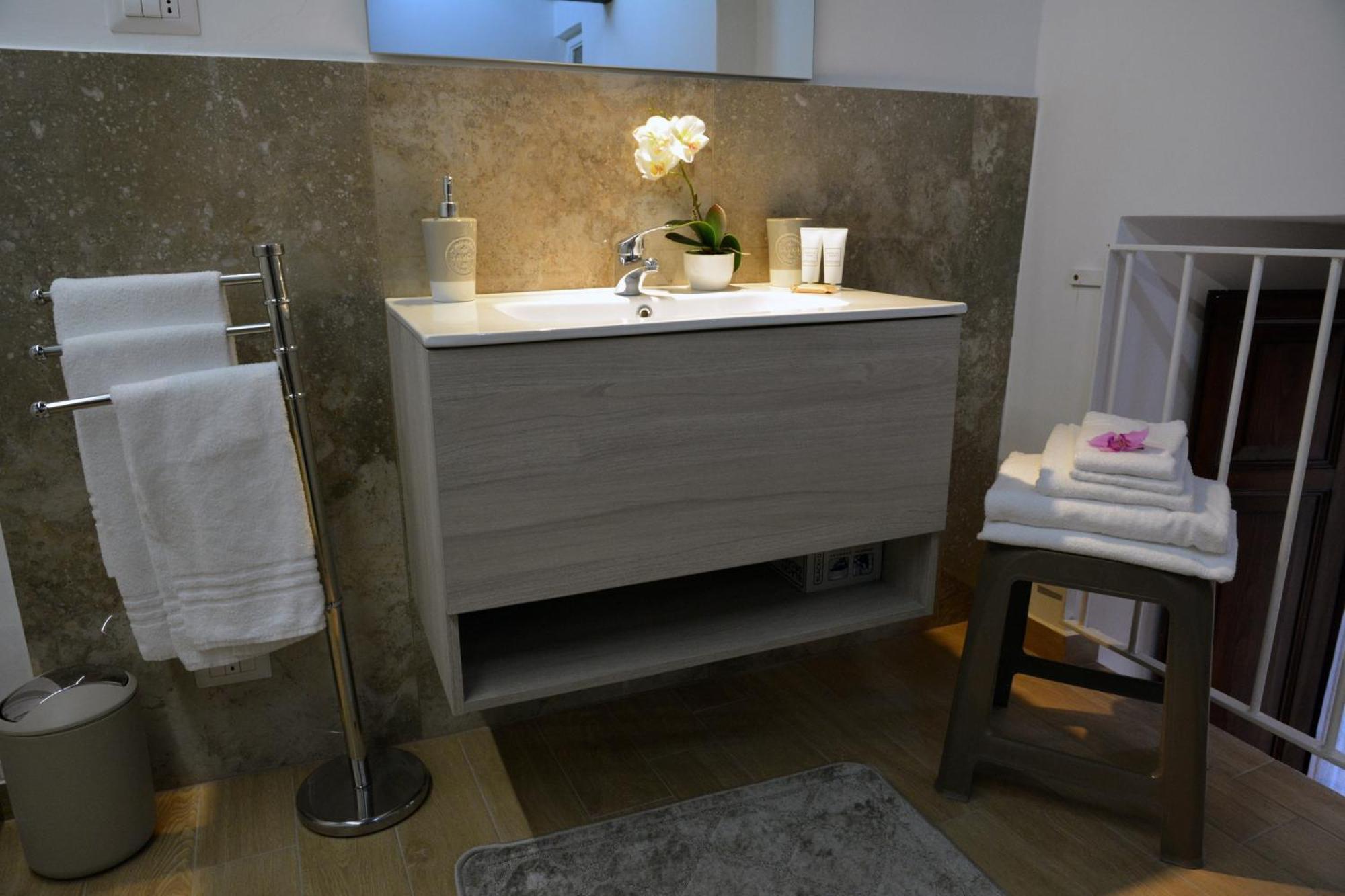 Petit Loft De Vatican