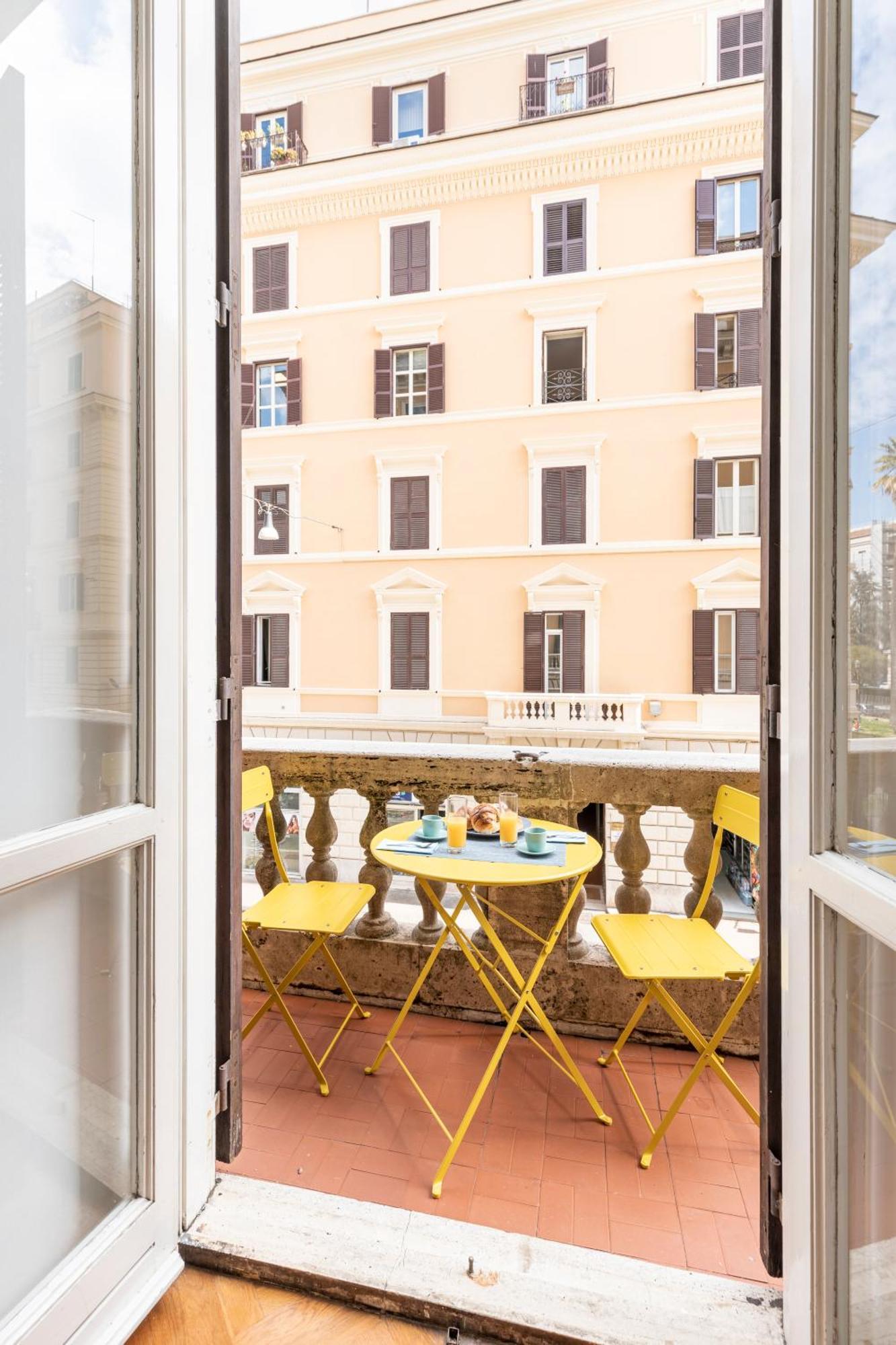 Hostly - Michelangelo Midtown-center Of Appartamento Roma