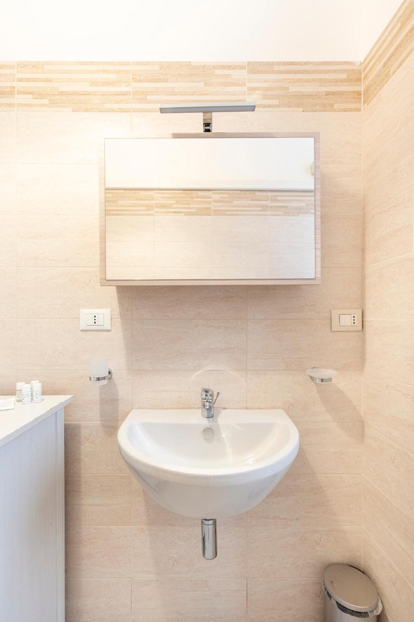 Appartamento Hostly - Michelangelo Midtown-center Of