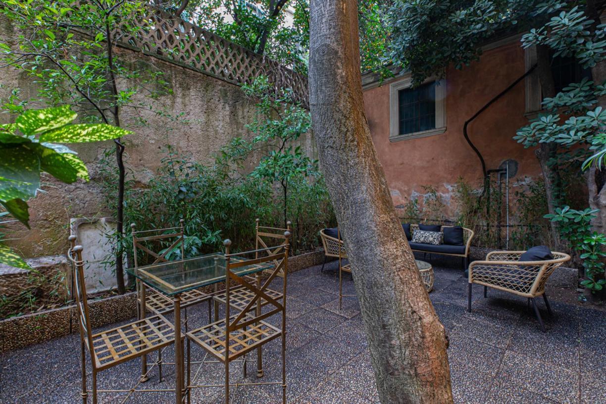 Antonelli Place * Rome