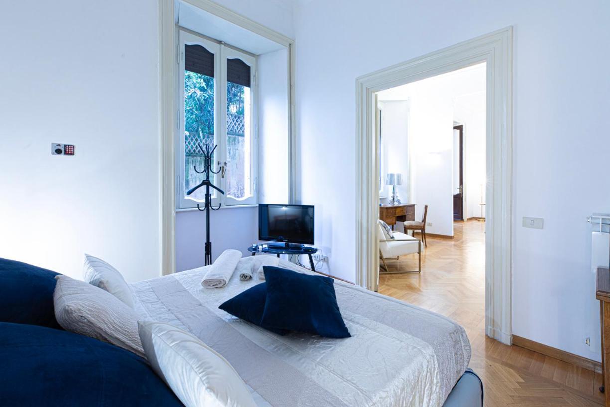 Antonelli Place Rome