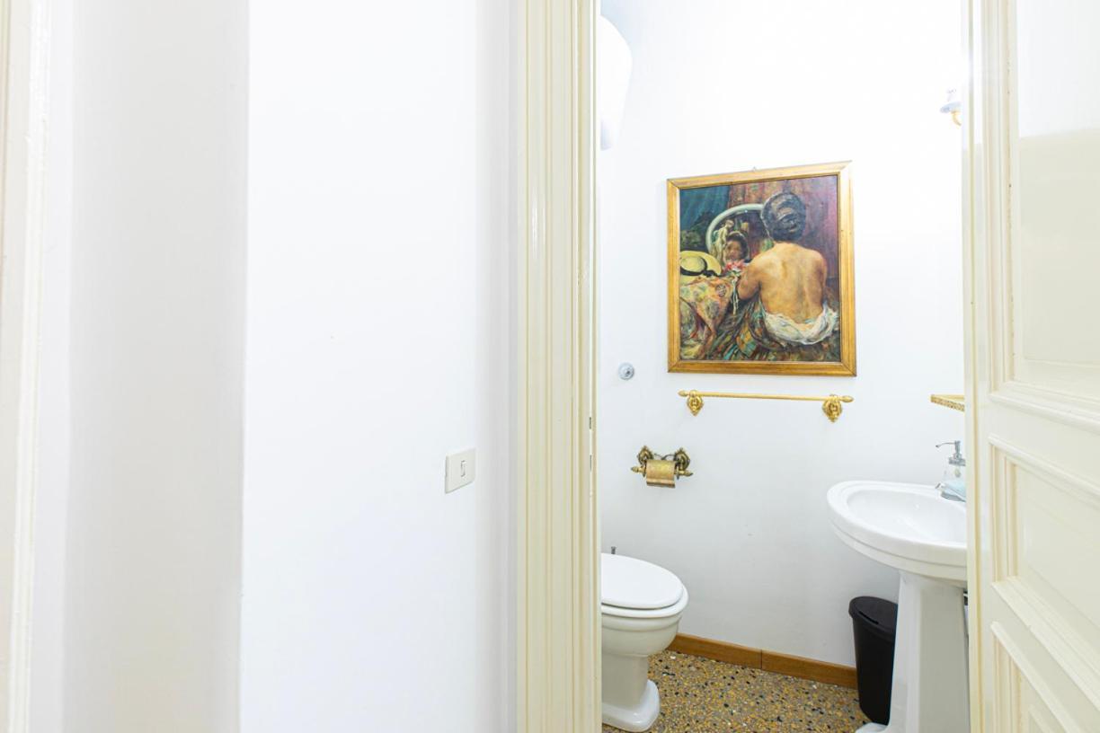 Antonelli Place * Rome