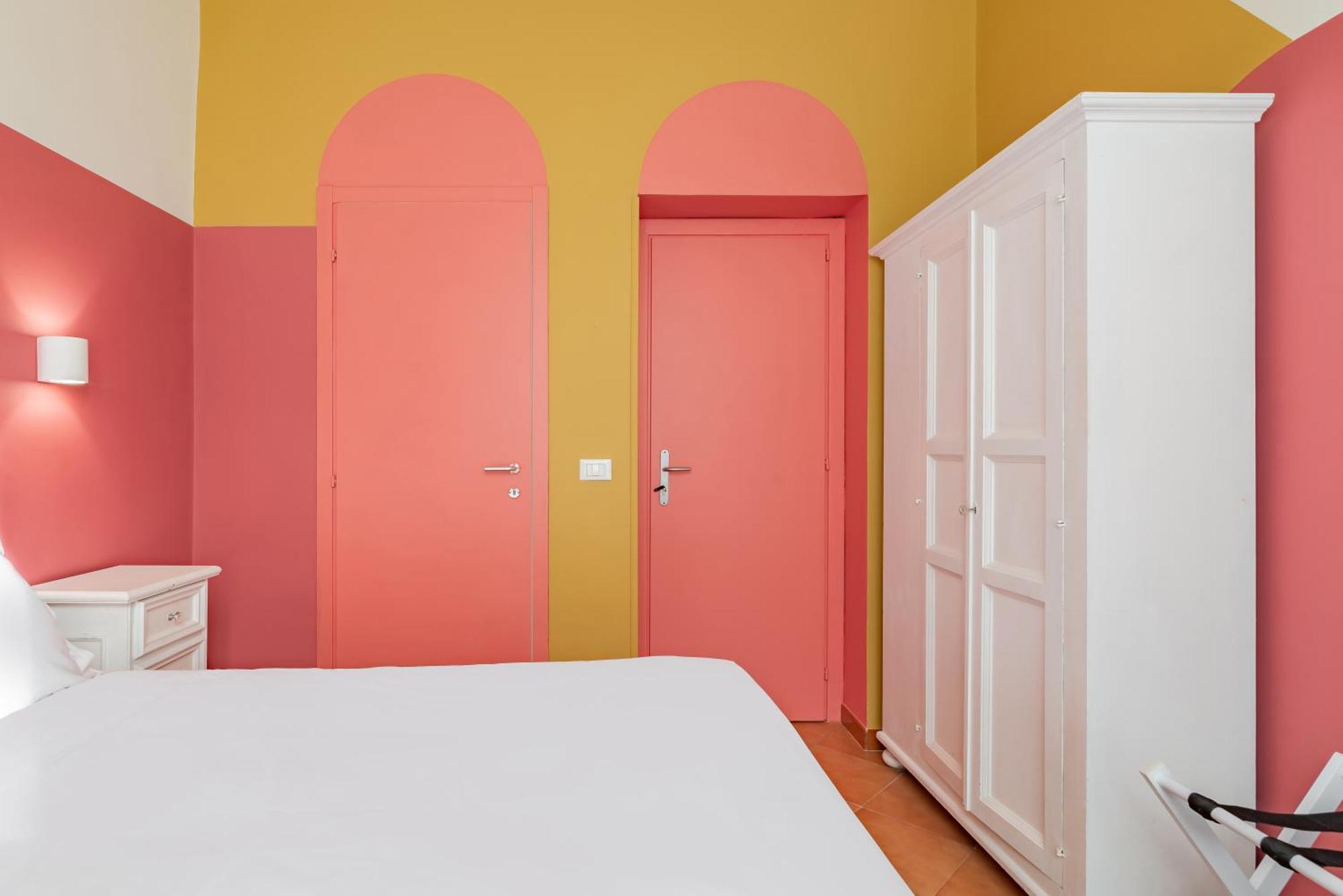 Hotel Infinito - Gruppo Blam
