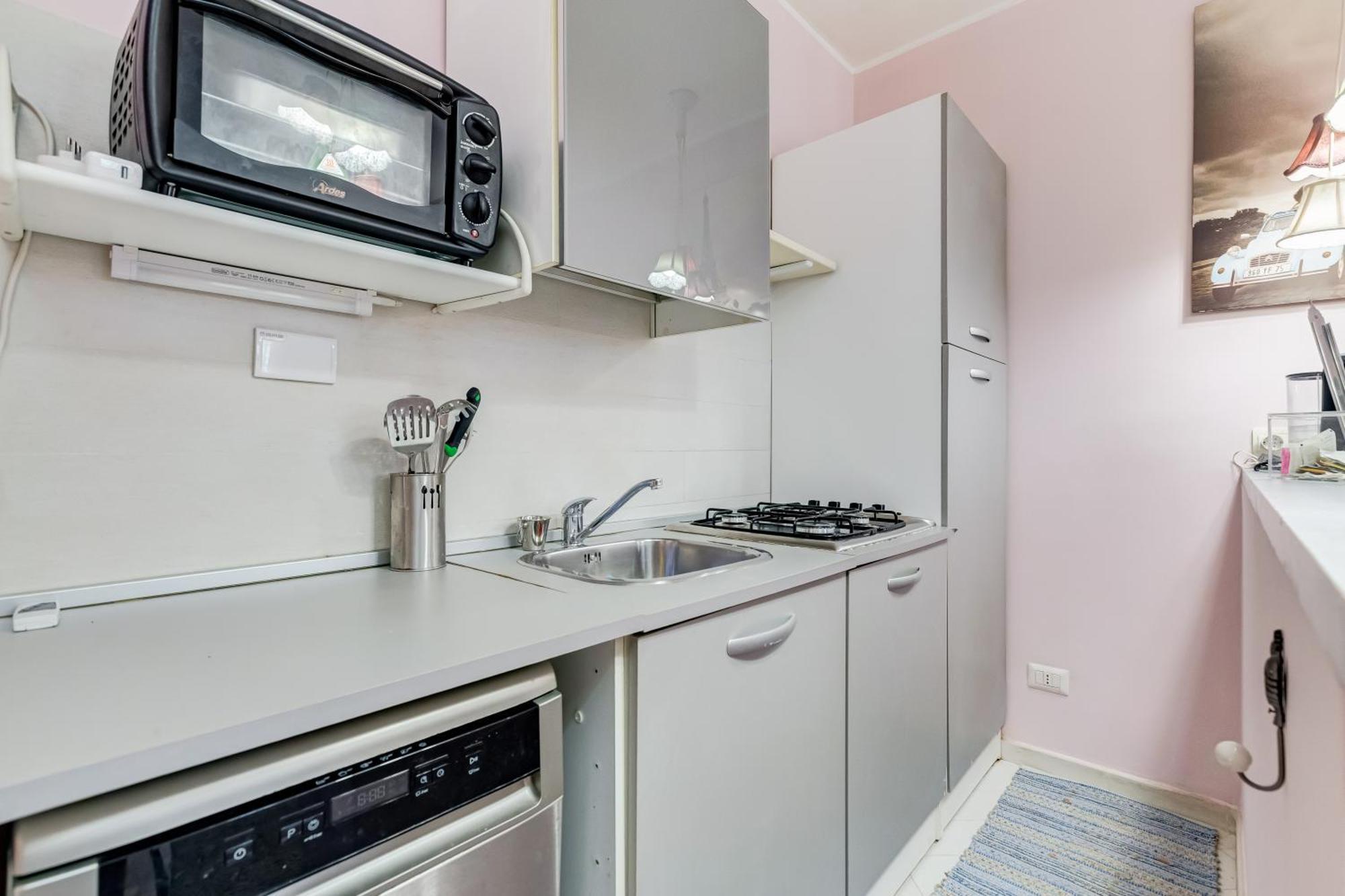 L&l Cozy 2-bdr In San Giovanni District Appartement Rome