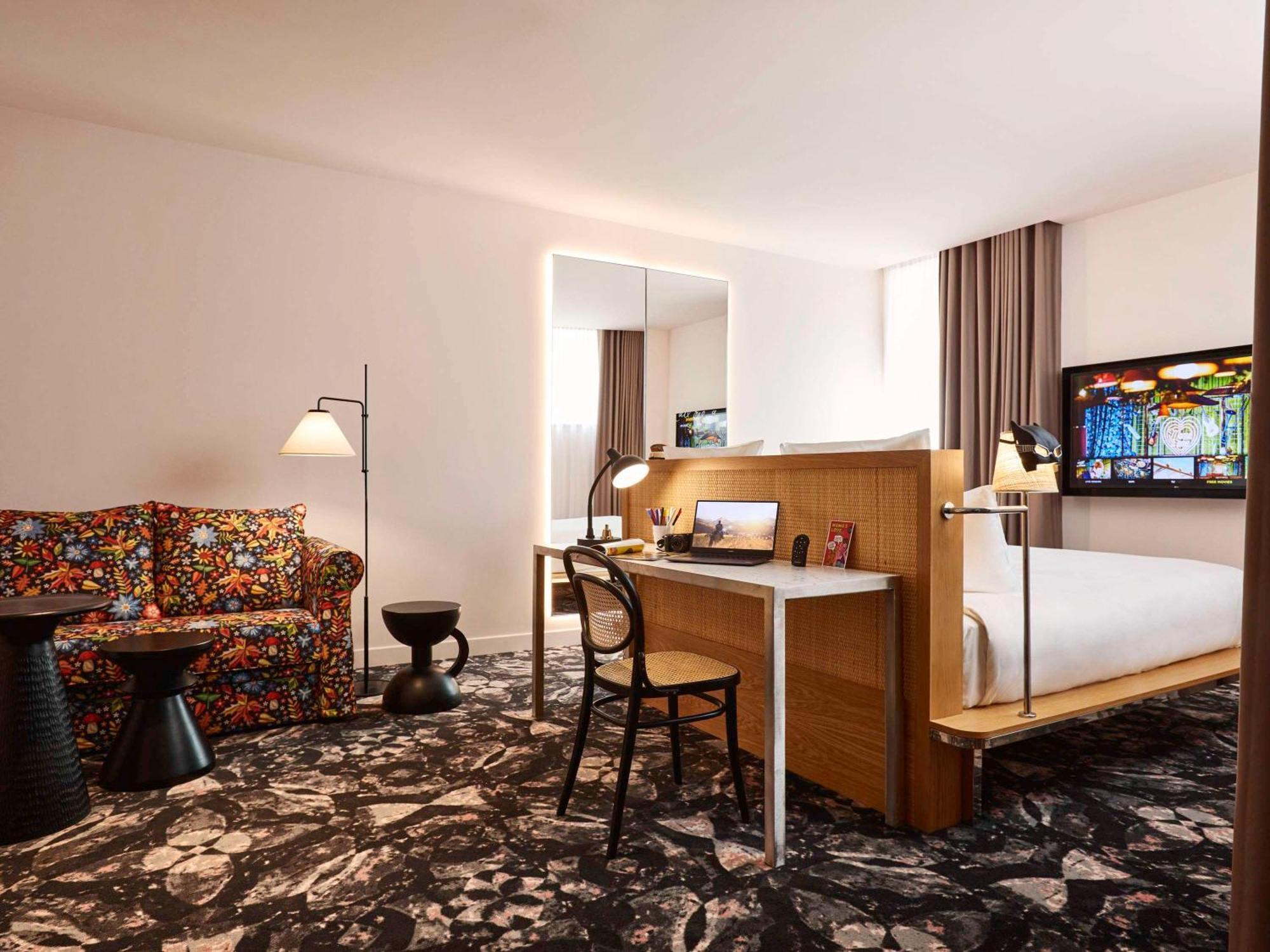 Hotel Mama Shelter 4*