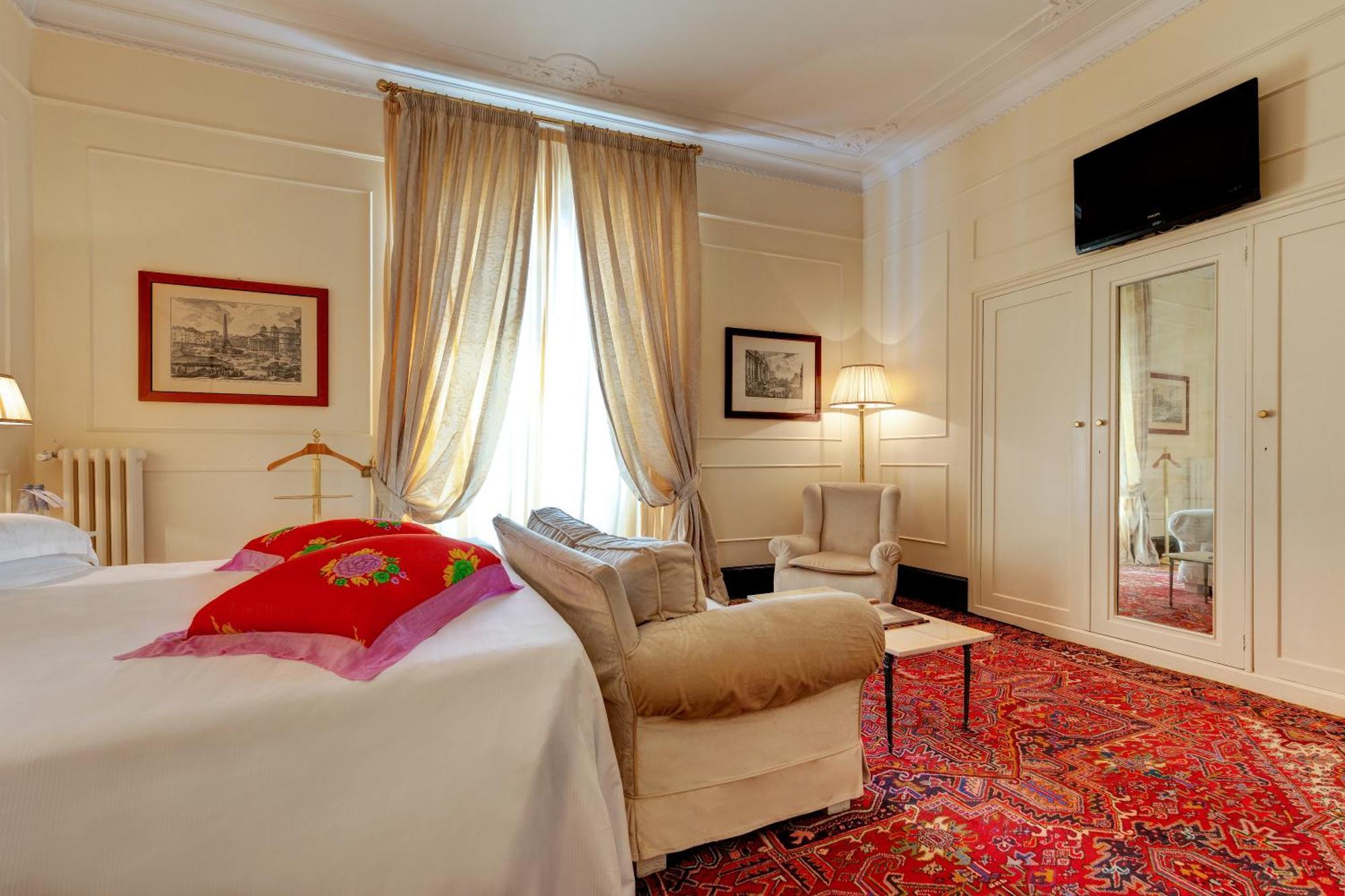Grand Plaza Hotel
