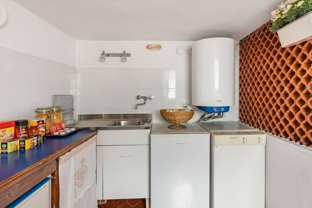 Trastevere Alley Apartment Rome