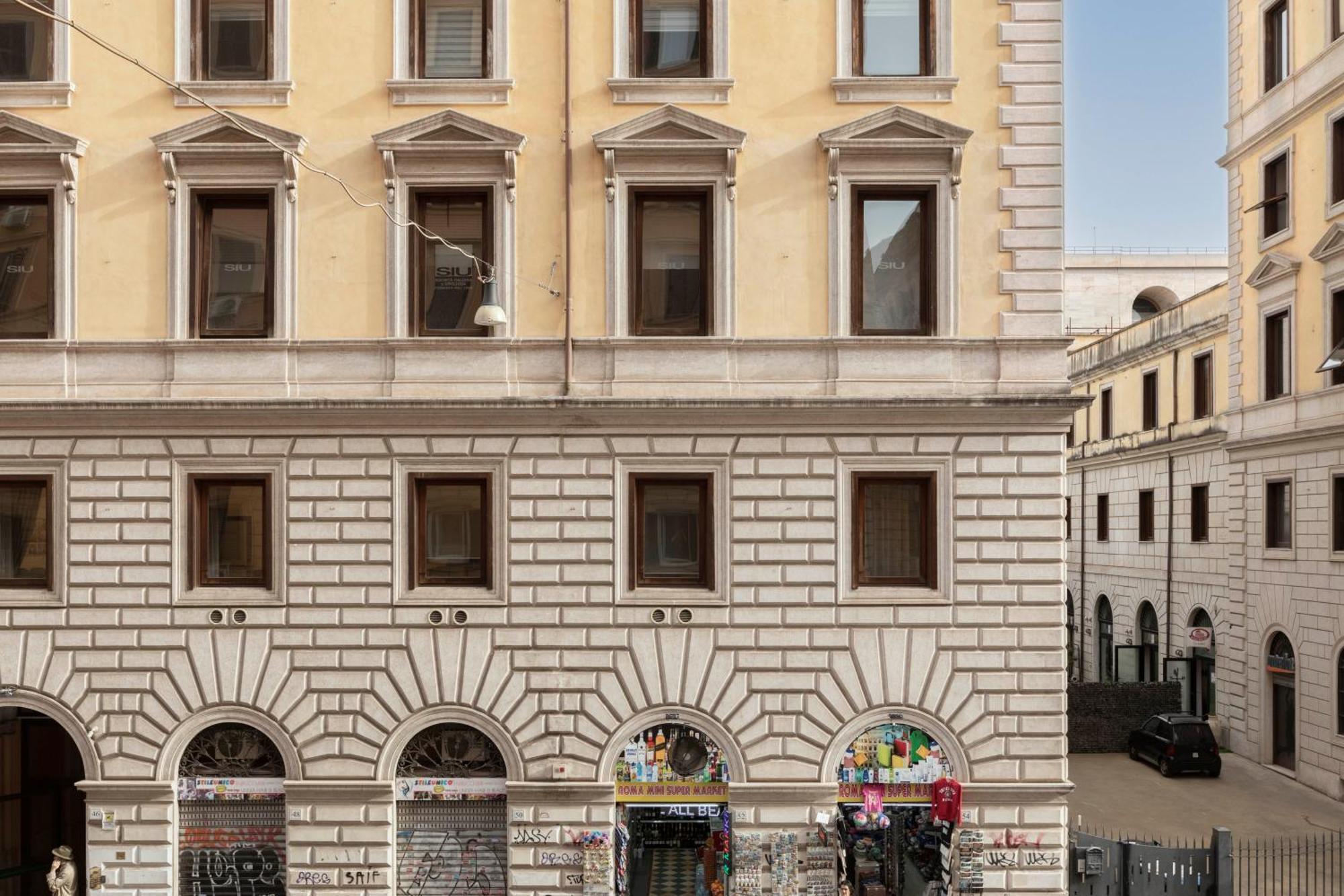 Aparthotel Numa Linea 3*