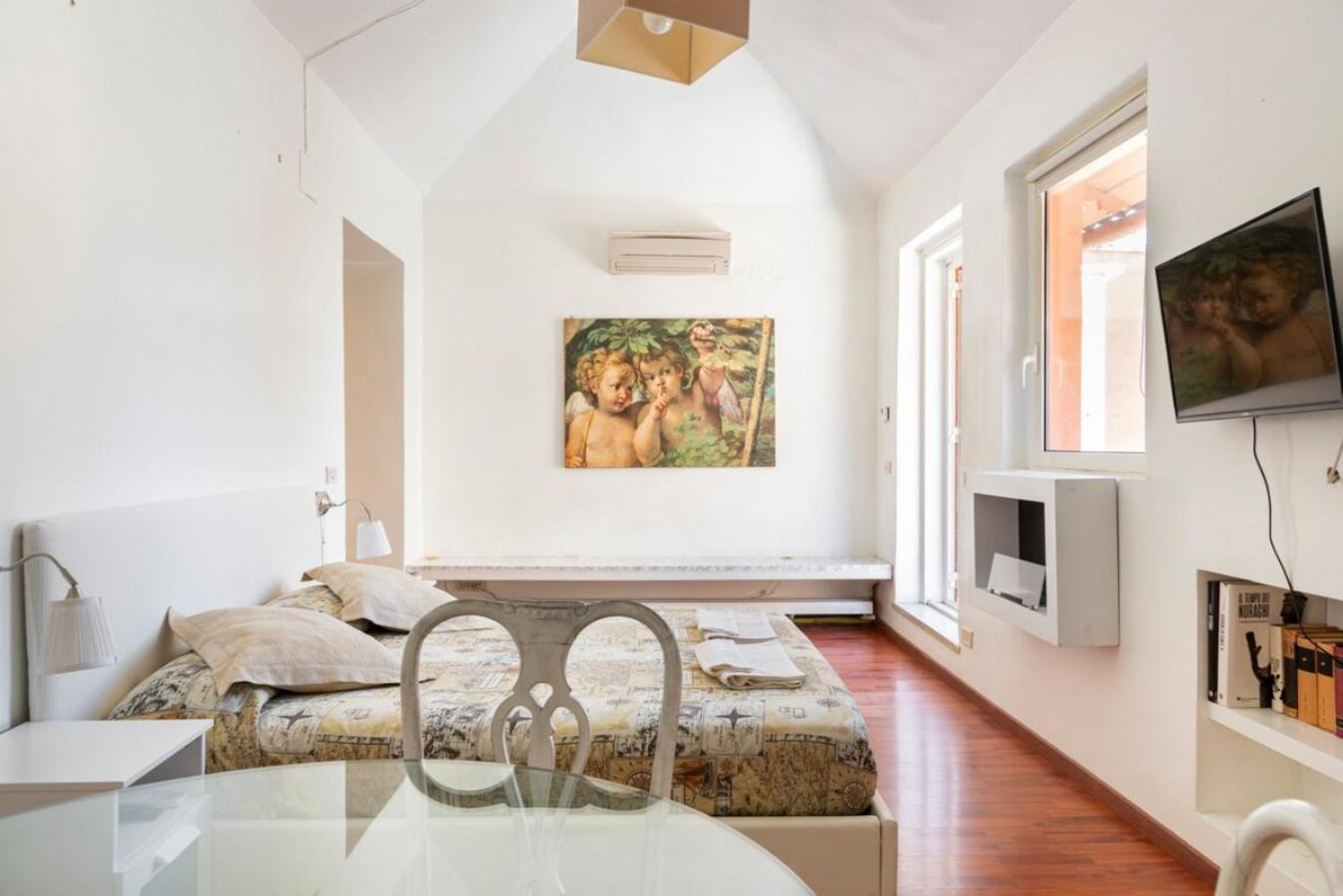 Terrazzo Frattina Rome